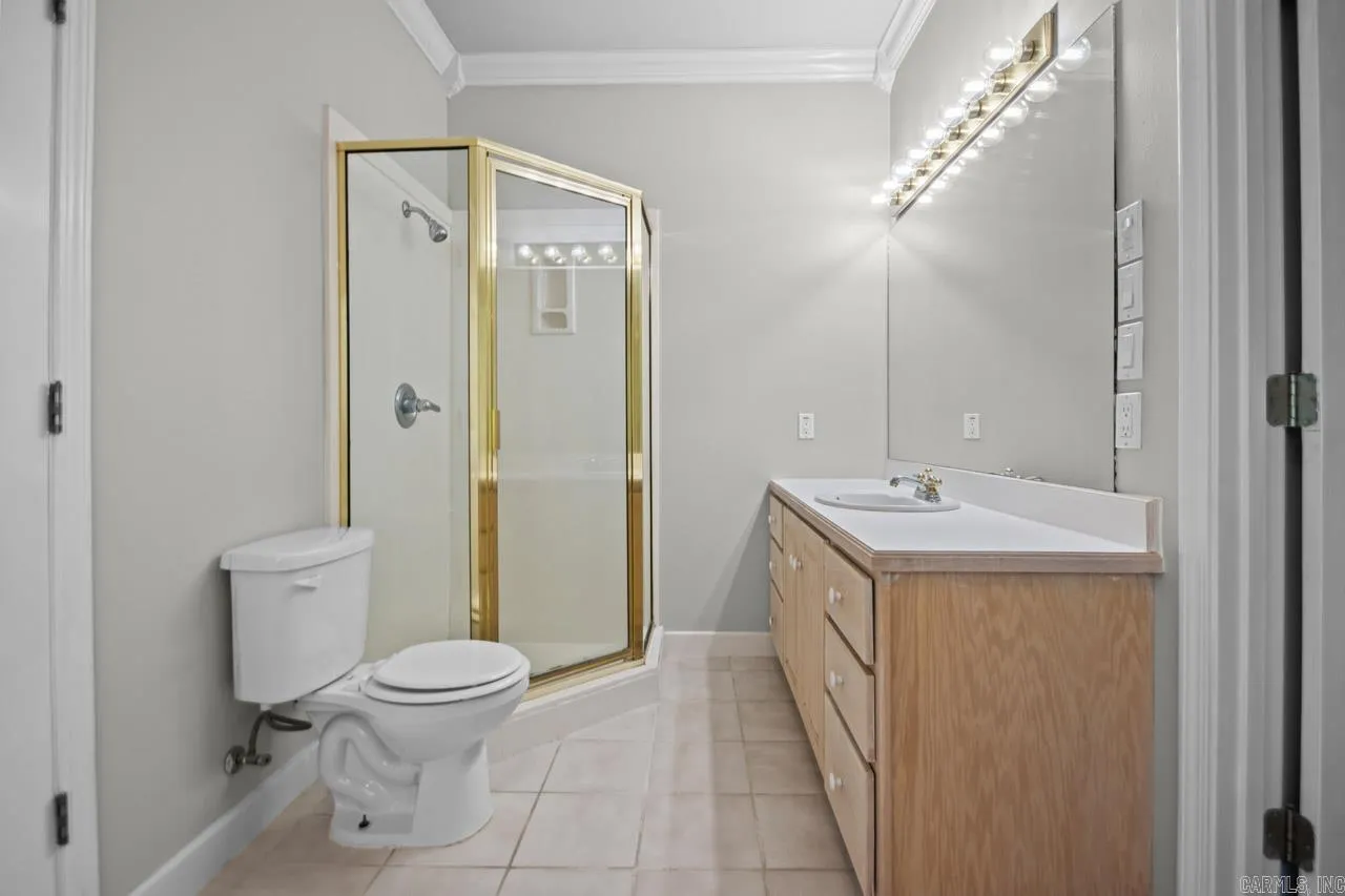 Property at 5301 N Cedar - Image 30
