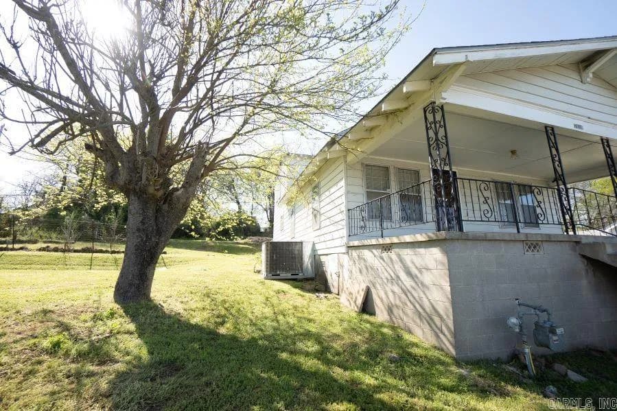 Property at 2818 S Springs - Image 2