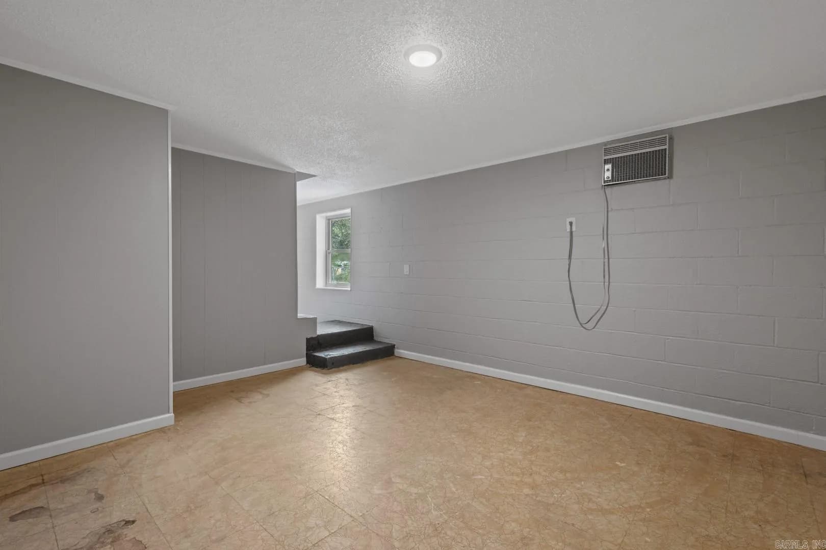 Property at 235  Echo point - Image 29
