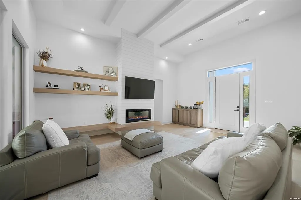 Property at 171  Copper mountain - Image 8