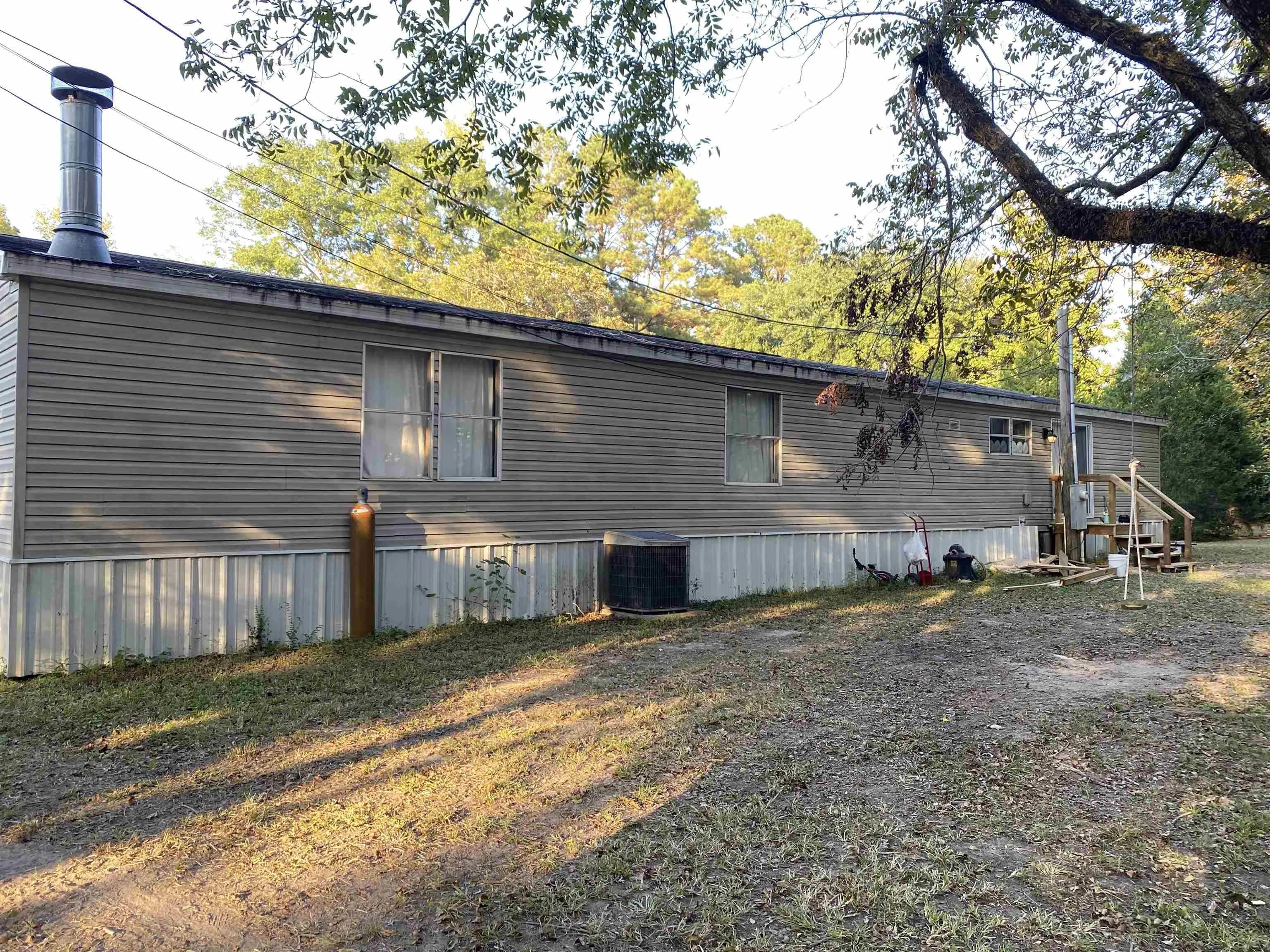 Property at 351  Binns loop - Image 6