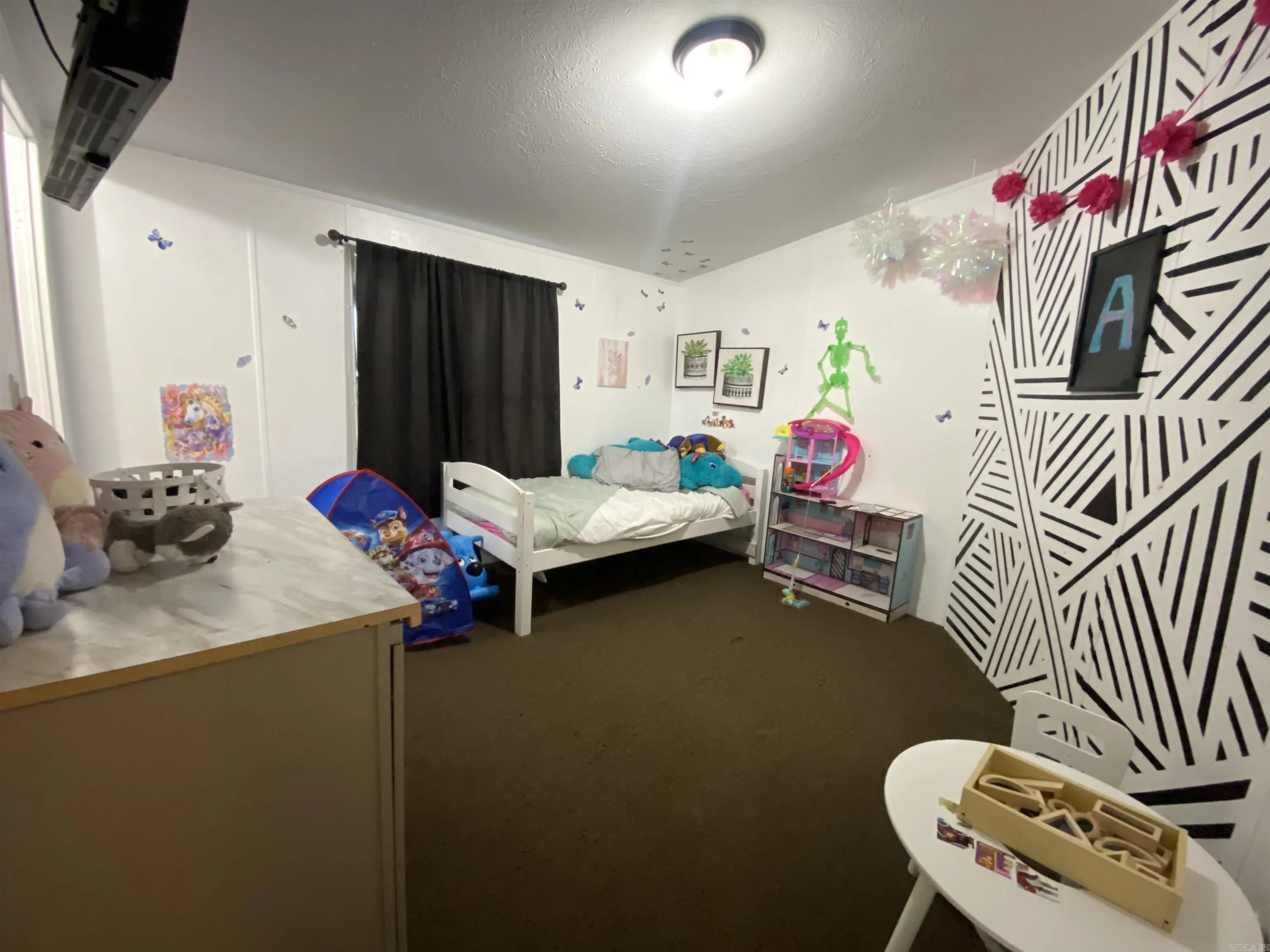 Property at 351  Binns loop - Image 17