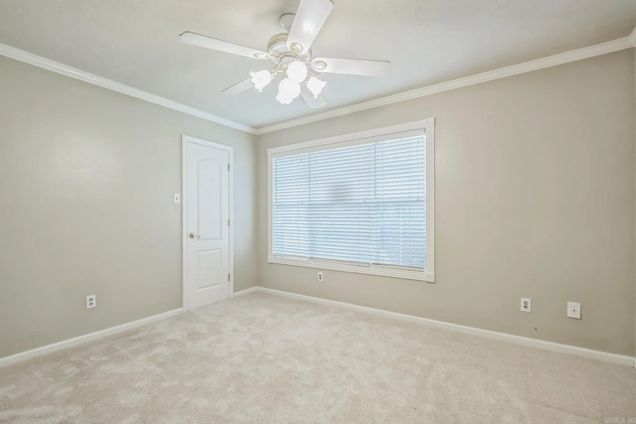 Property at 18  Turnberry - Image 17
