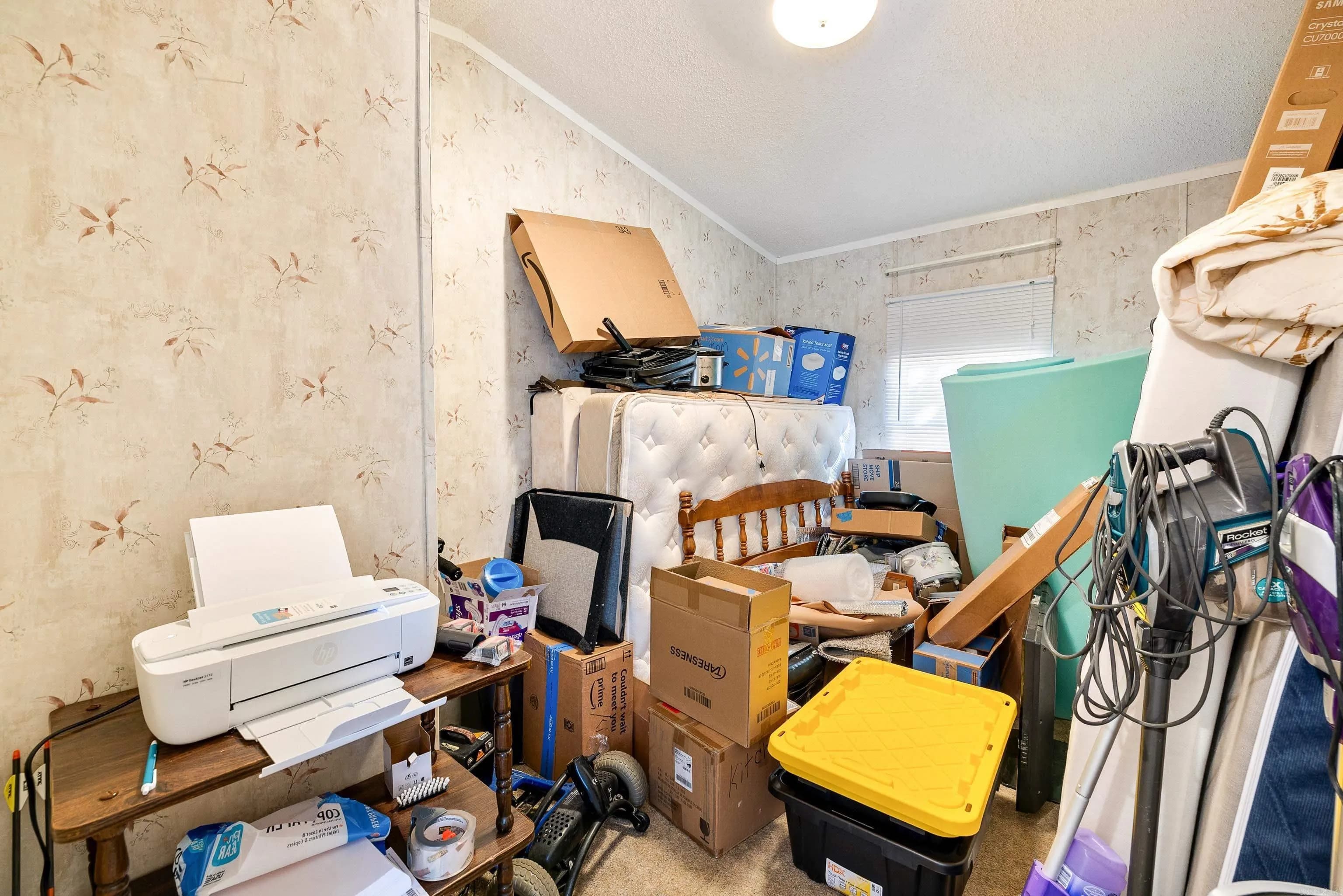 Property at 1376  Buck - Image 19