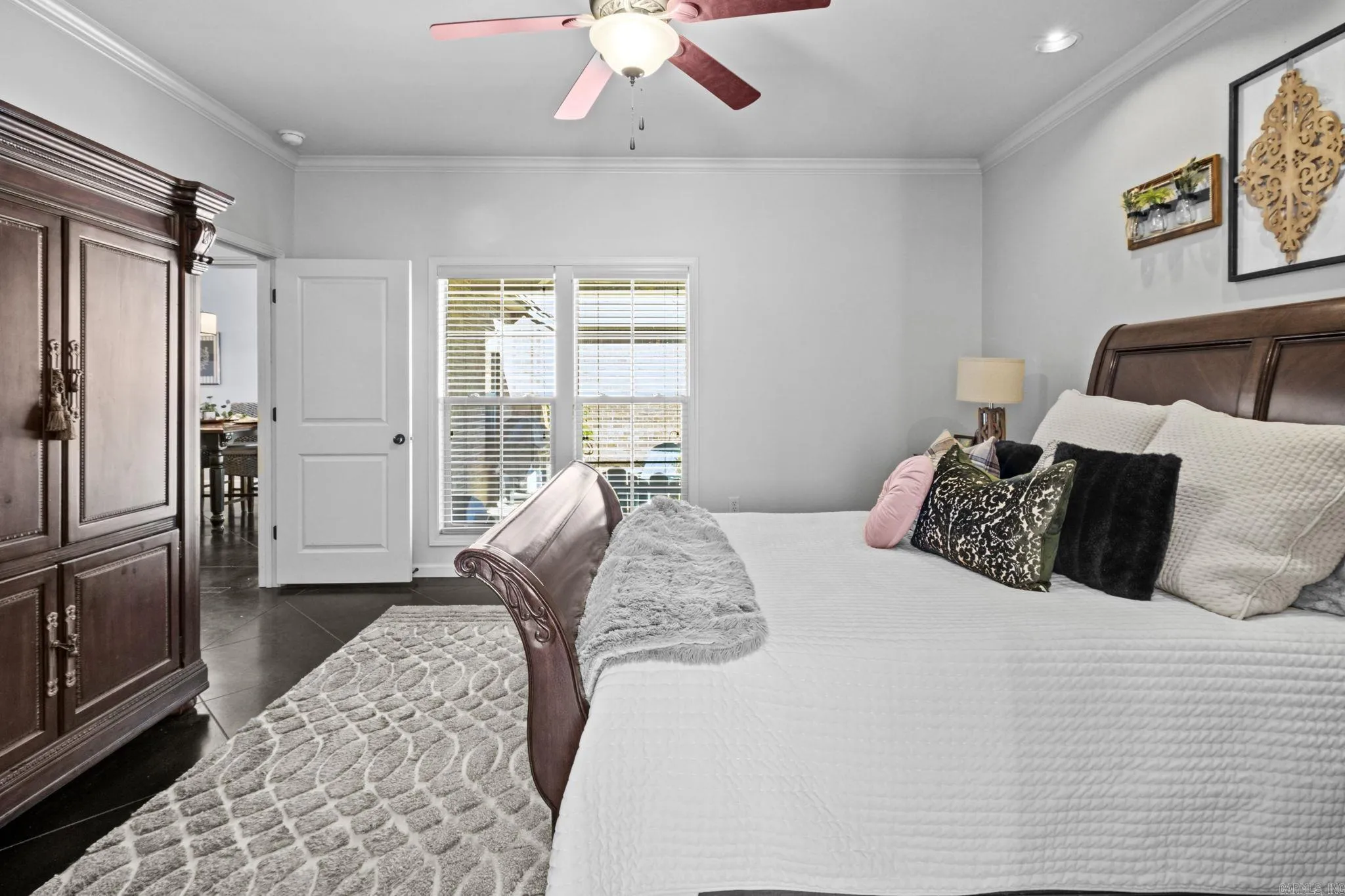 Property at 432  Jennifer - Image 17