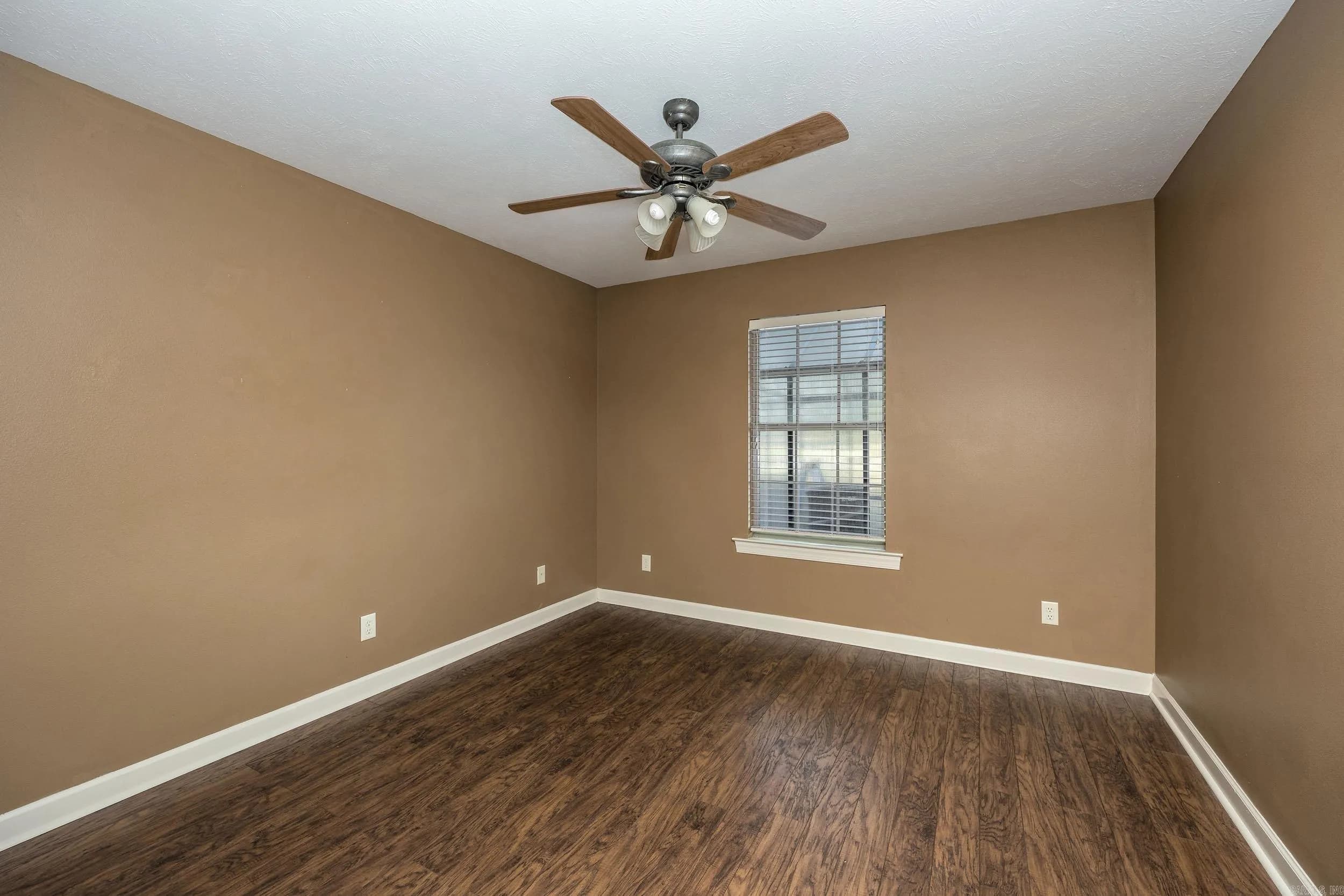 Property at 138  Auriel - Image 29