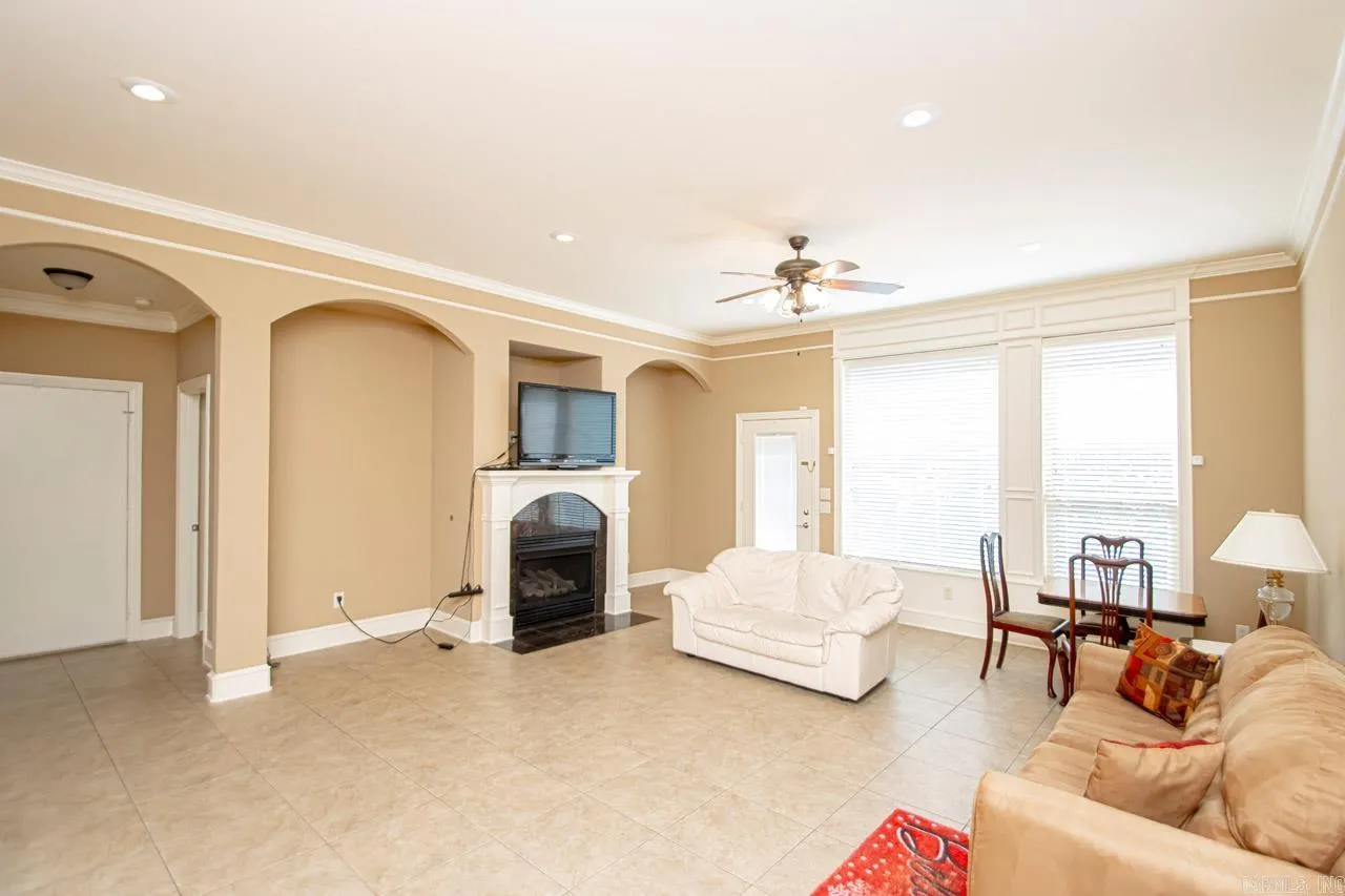 Property at 30  Bronte - Image 29