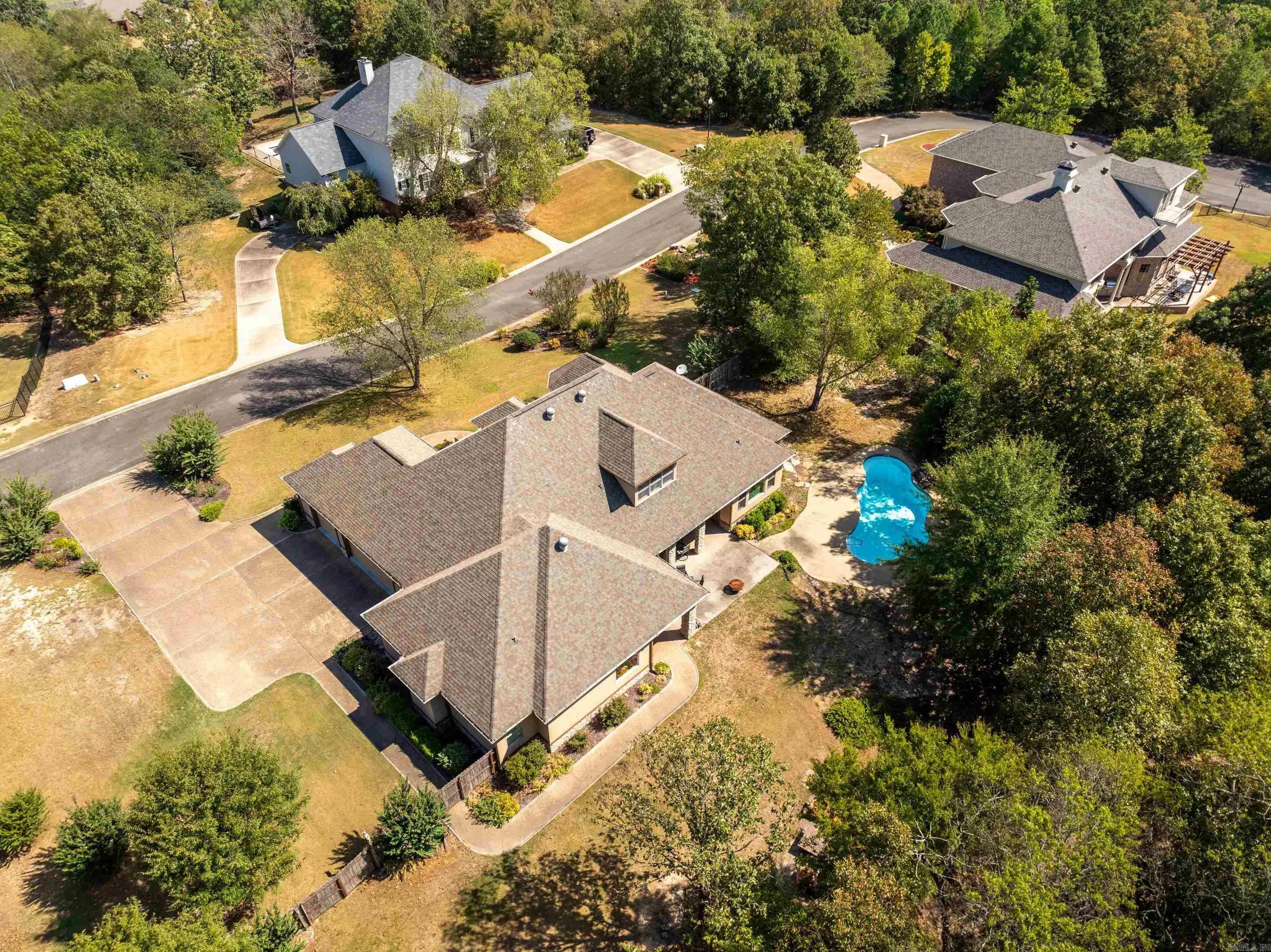Property at 124  Pointer - Image 48