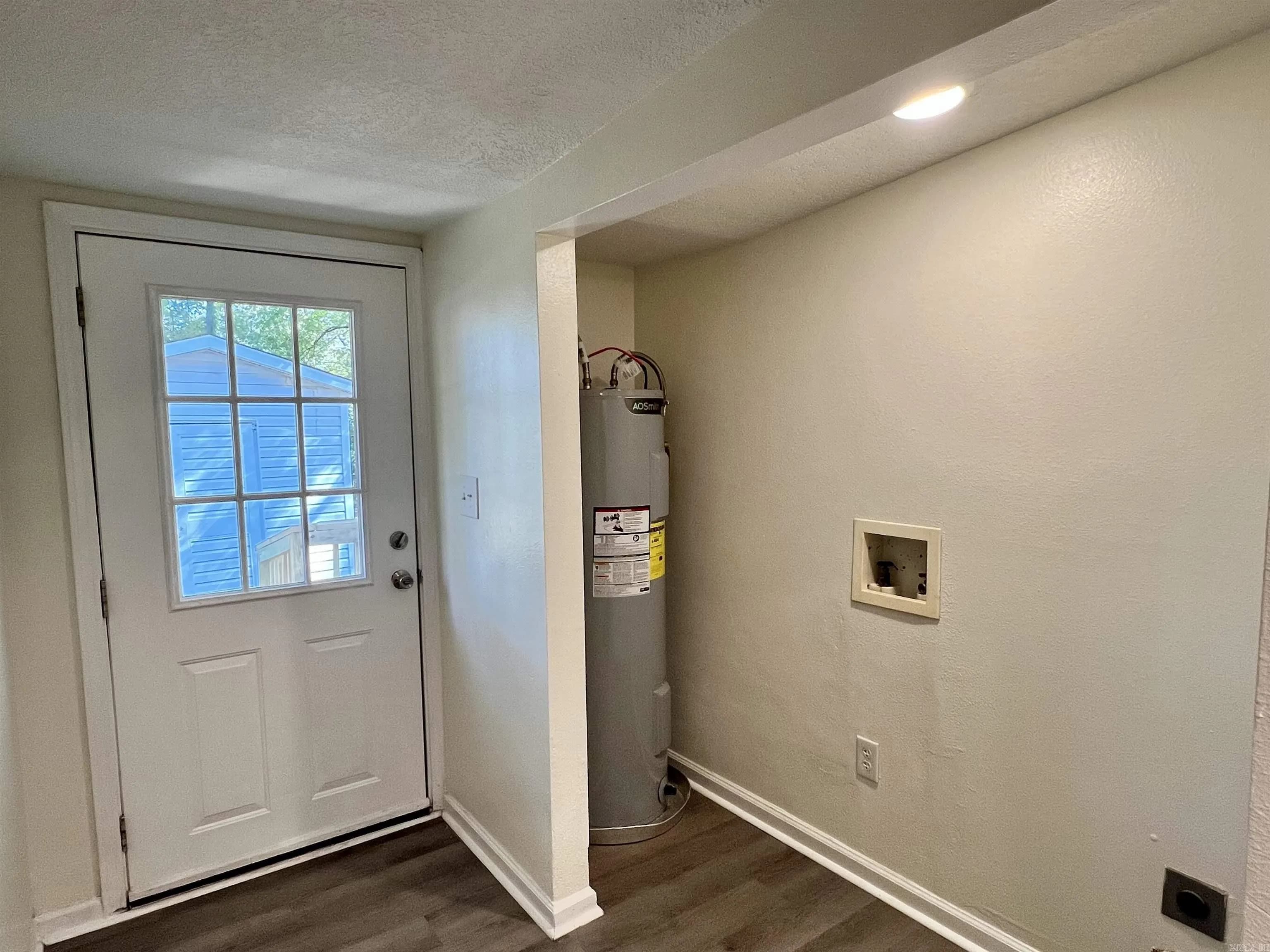 Property at 1409  Babcock - Image 8