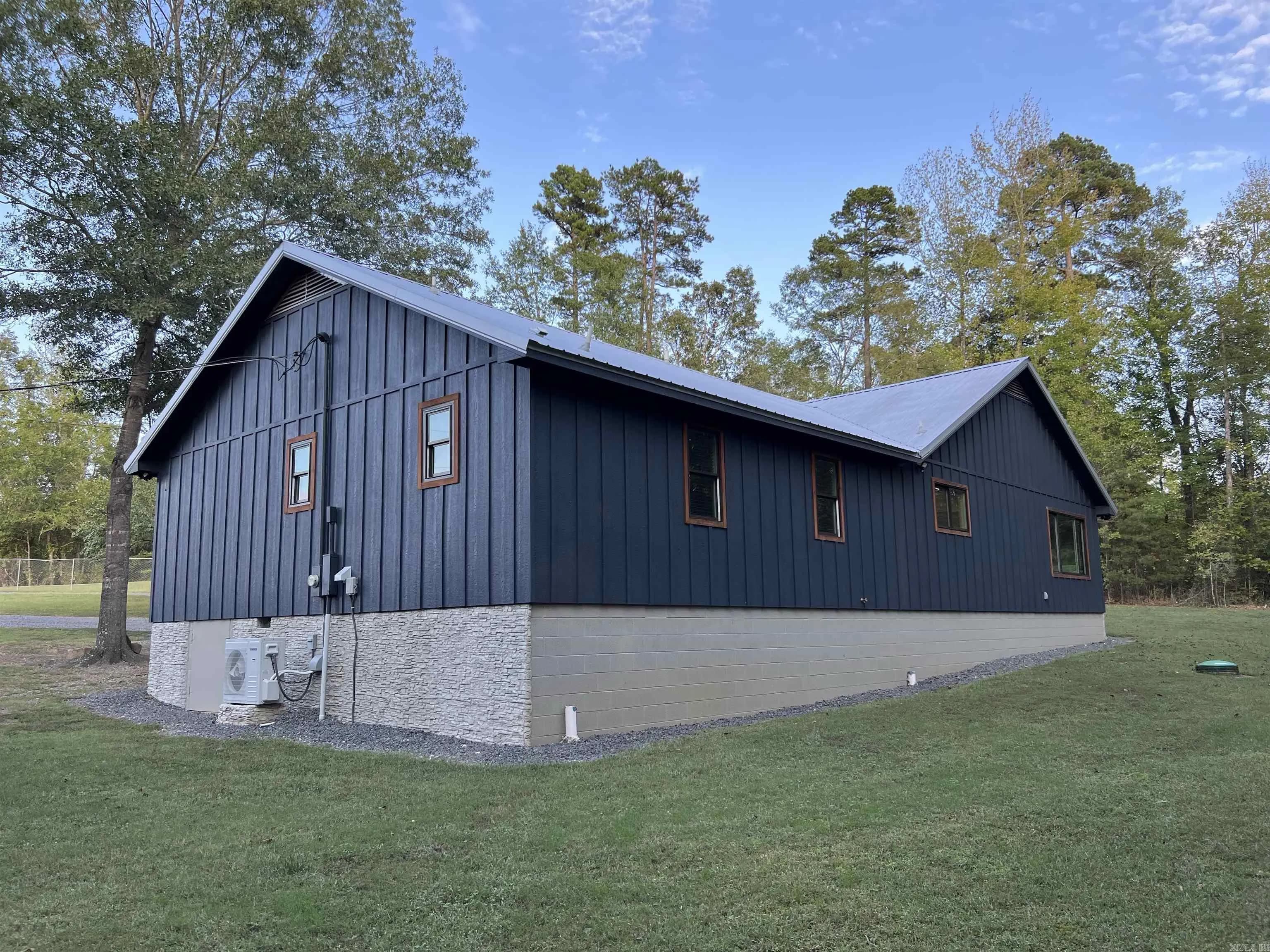 Property at 2343  Barrens community road - Image 16