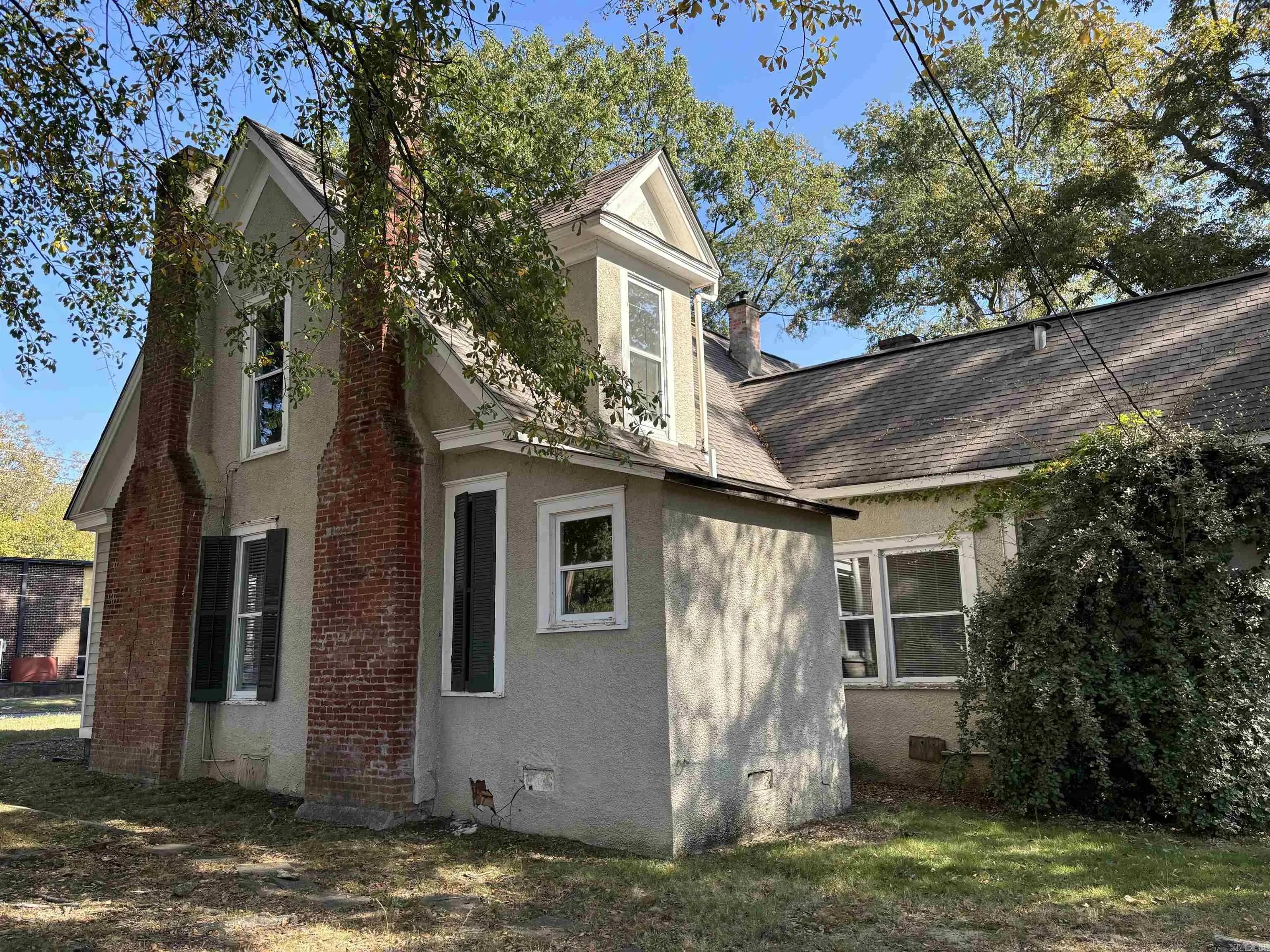 Property at 401  E market - Image 5