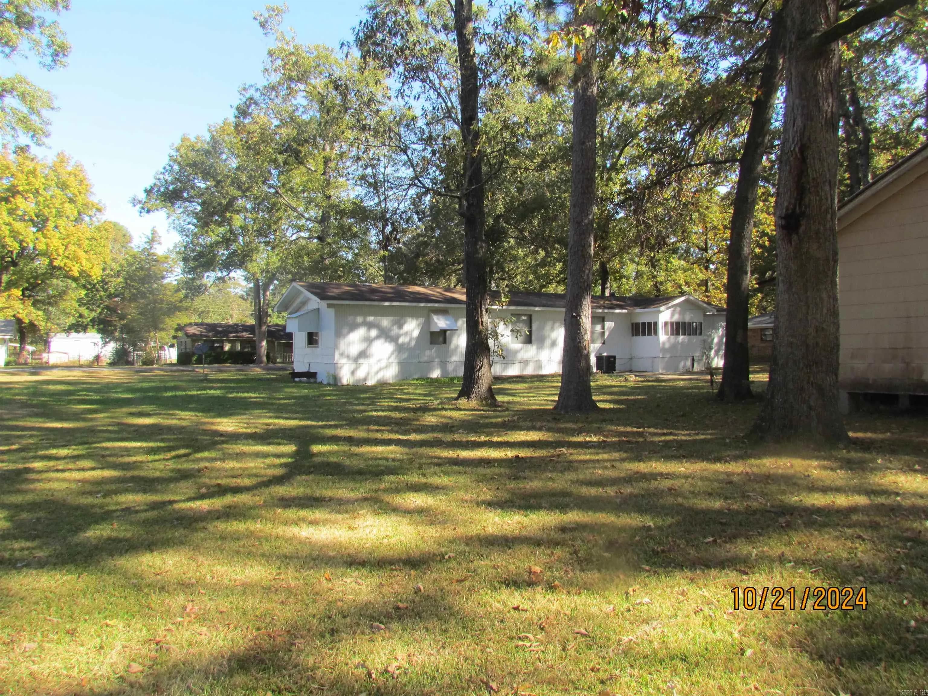 Property at 239  Sawyer street - Image 9