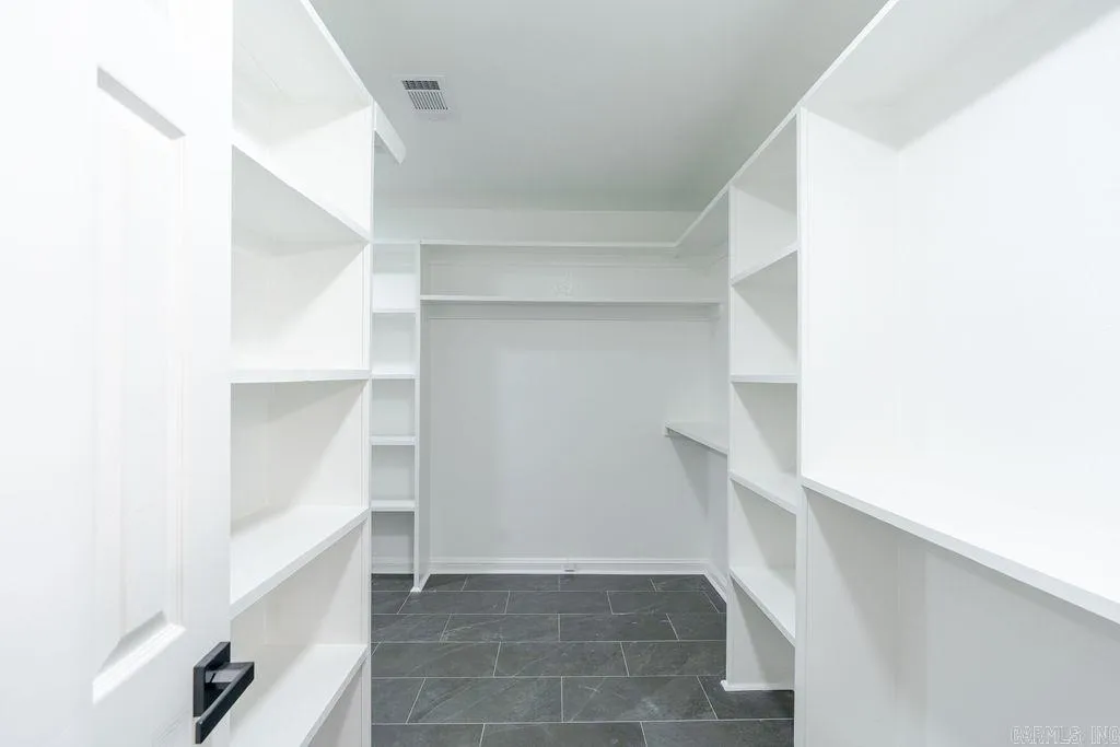Property at 616  Live oak - Image 21