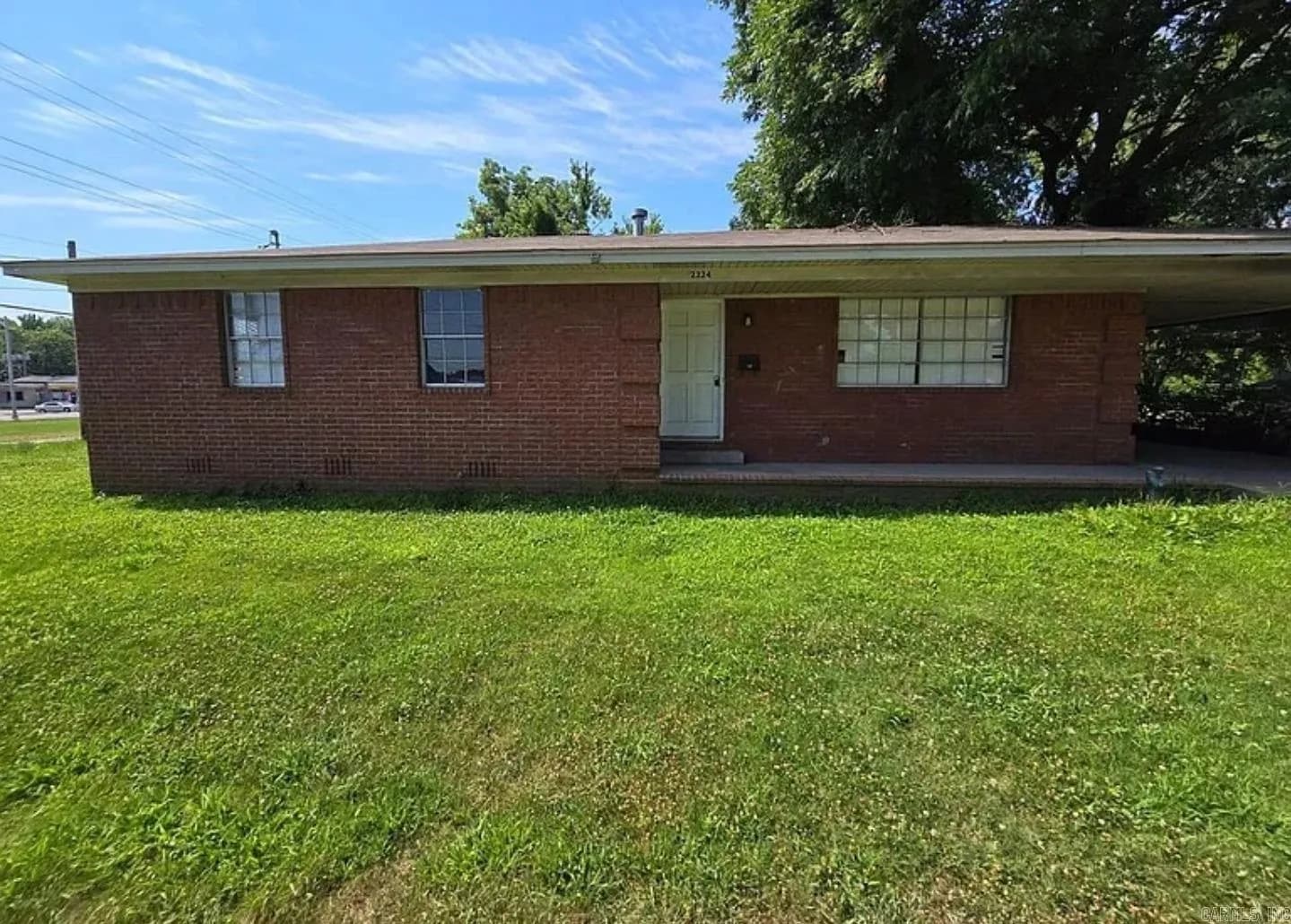 Property at 2324  Moss