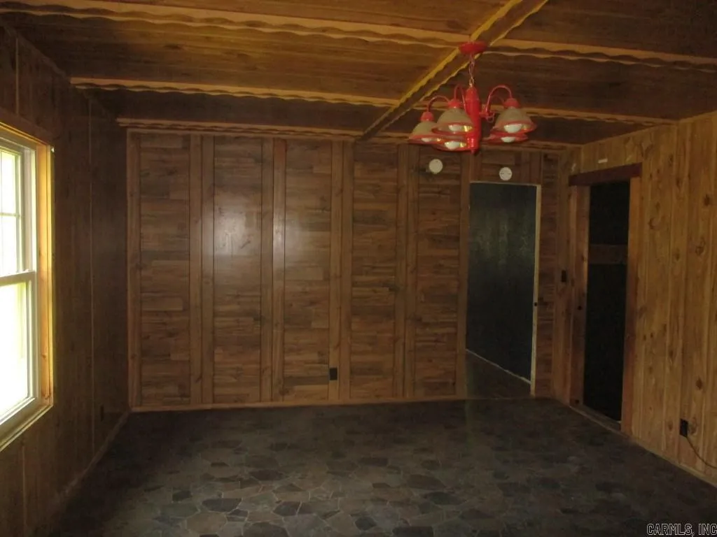 Property at 31  Red oak - Image 12