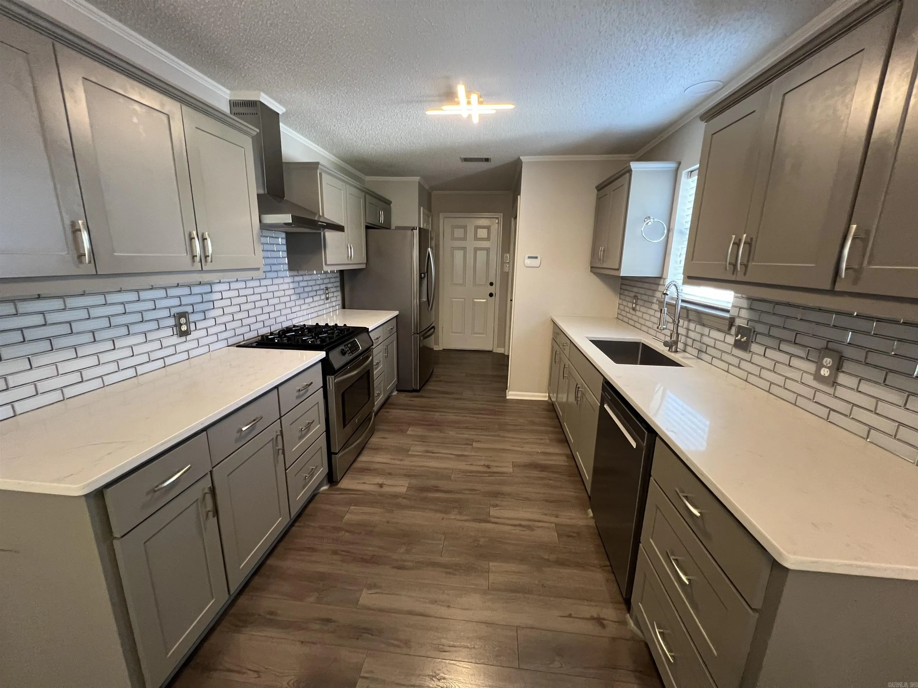 Property at 5  Cedar ridge - Image 6