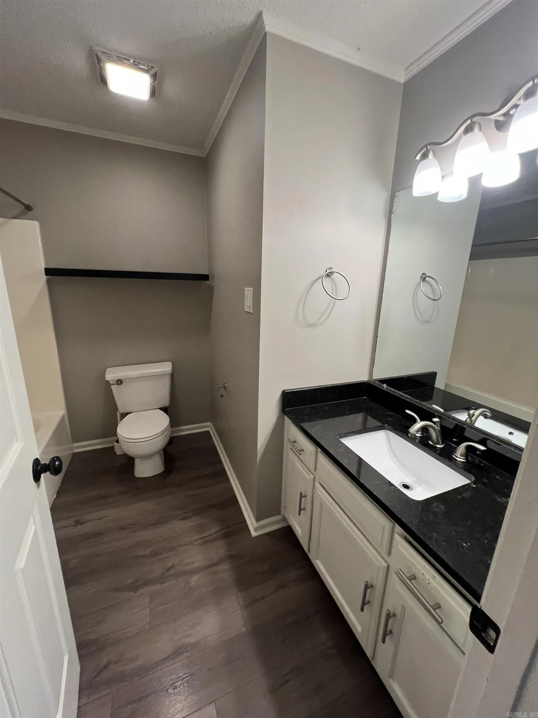 Property at 5  Cedar ridge - Image 11