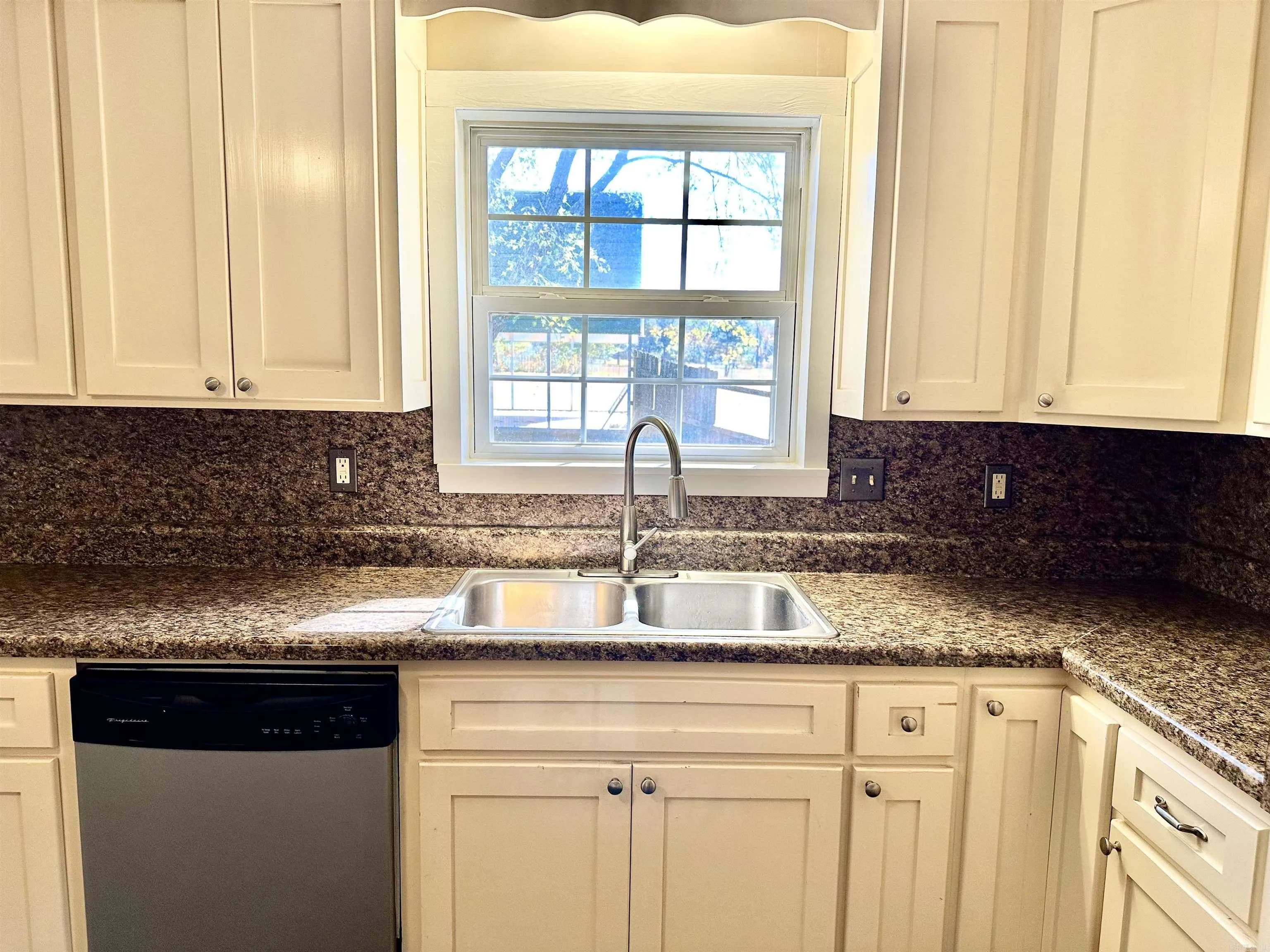 Property at 40  Rosebud road - Image 19