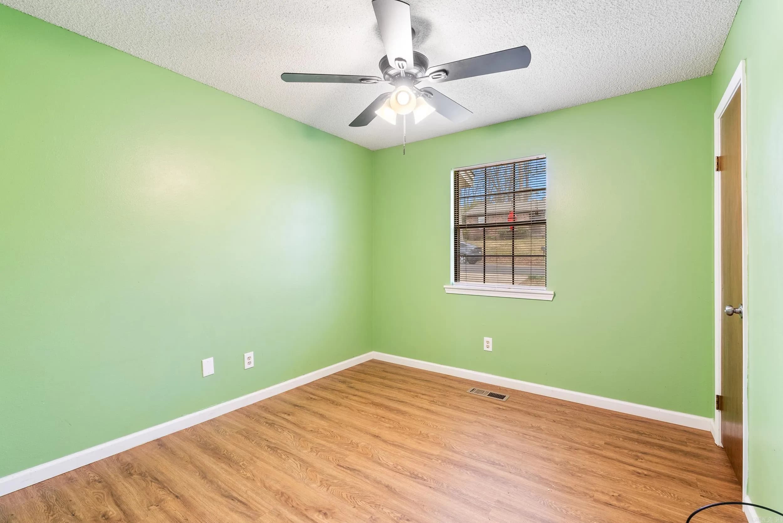 Property at 2905  Janet drive - Image 20
