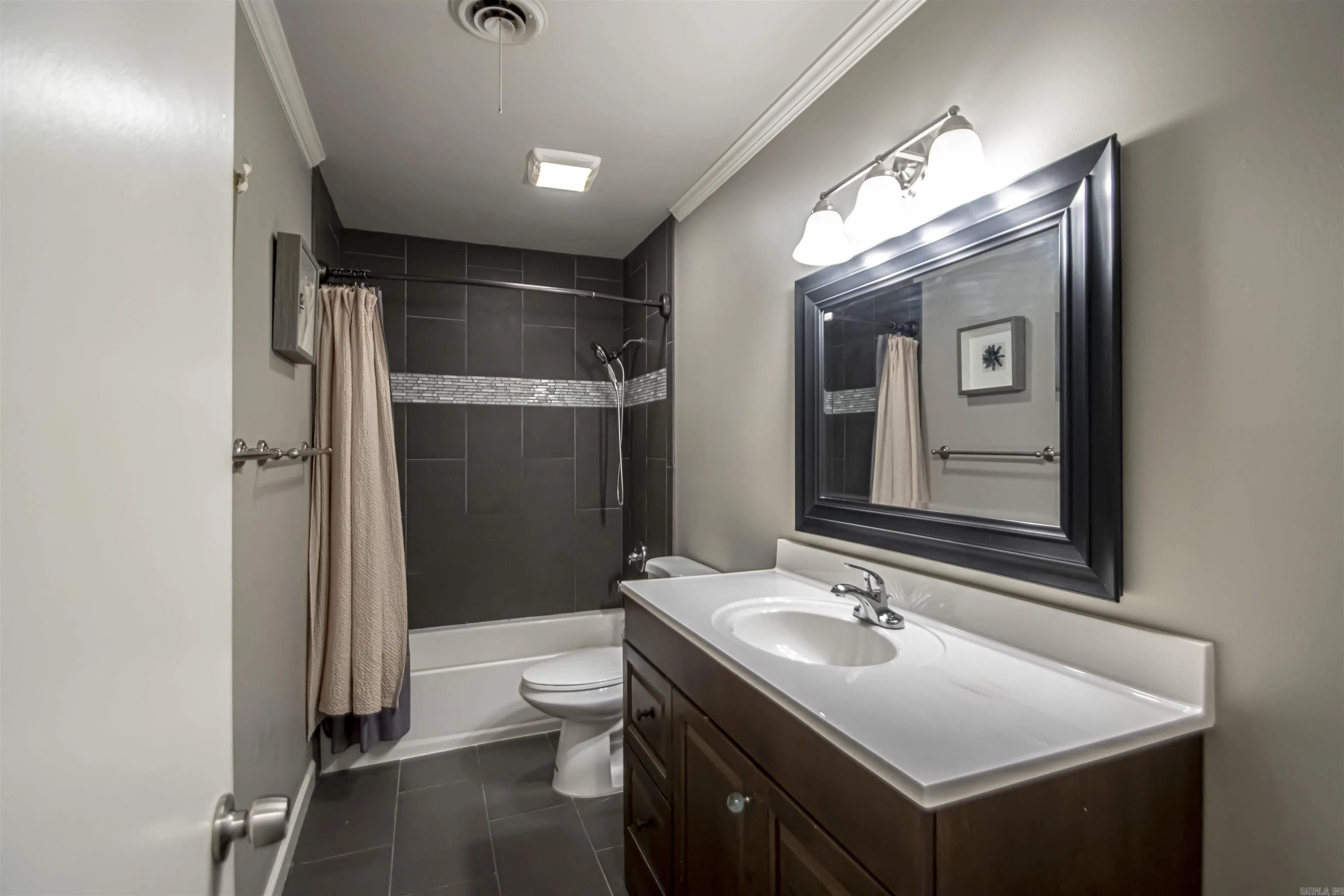 Property at 5904  Hacienda - Image 5