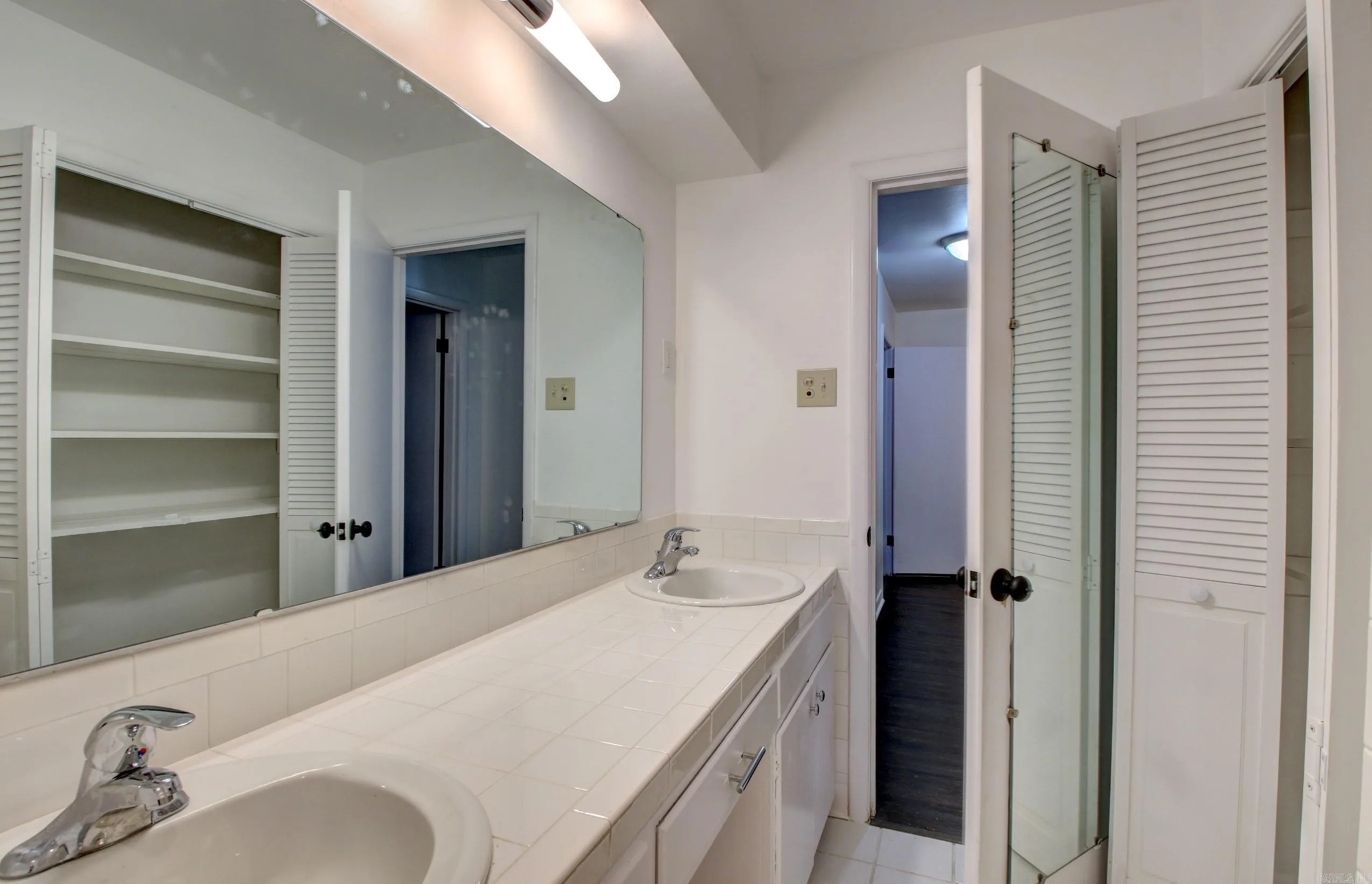 Property at 4201  Idlewild - Image 27