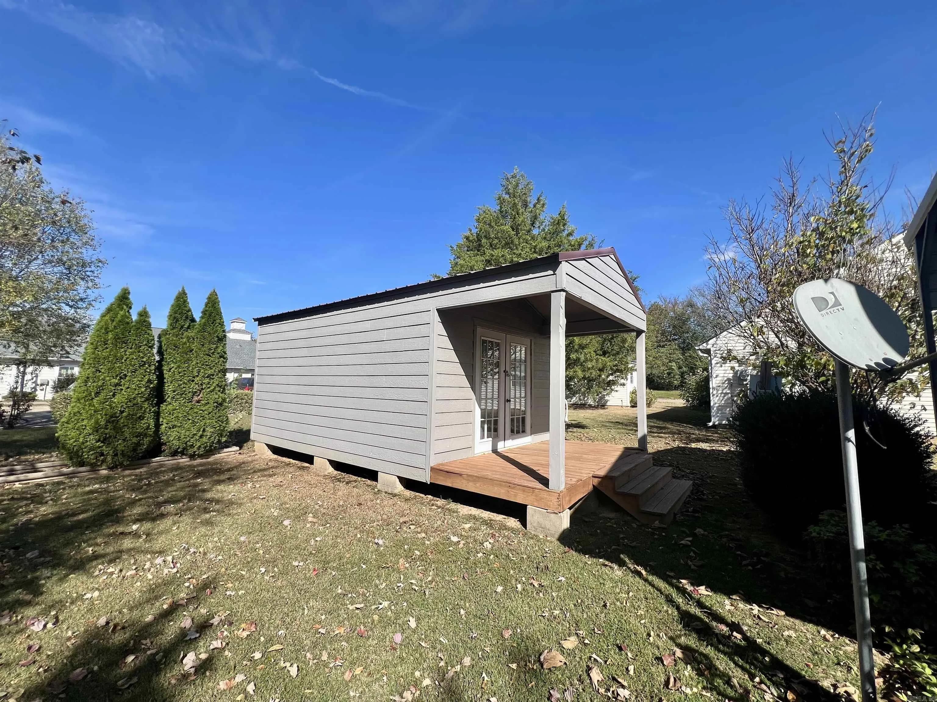 Property at 703  Mountain cove - Image 11