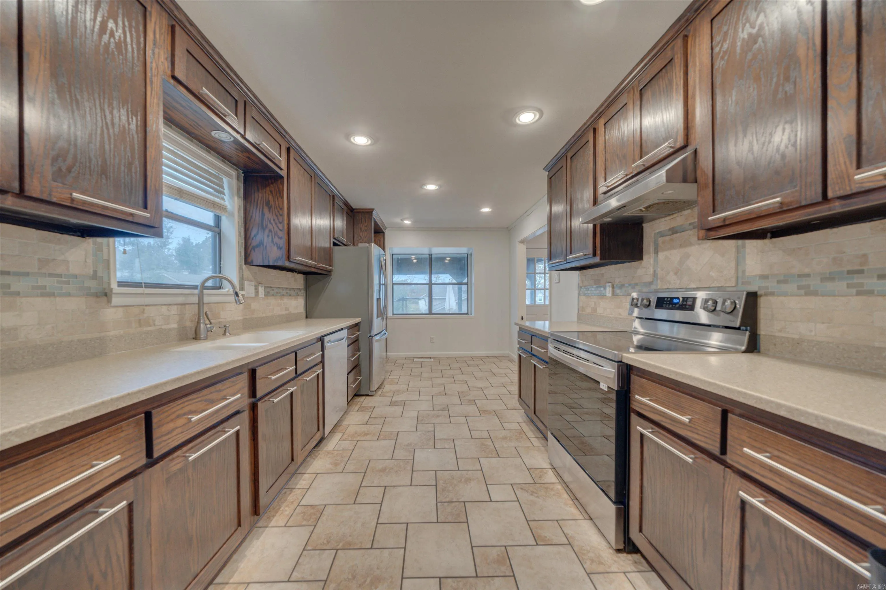 Property at 705  Kierre - Image 9