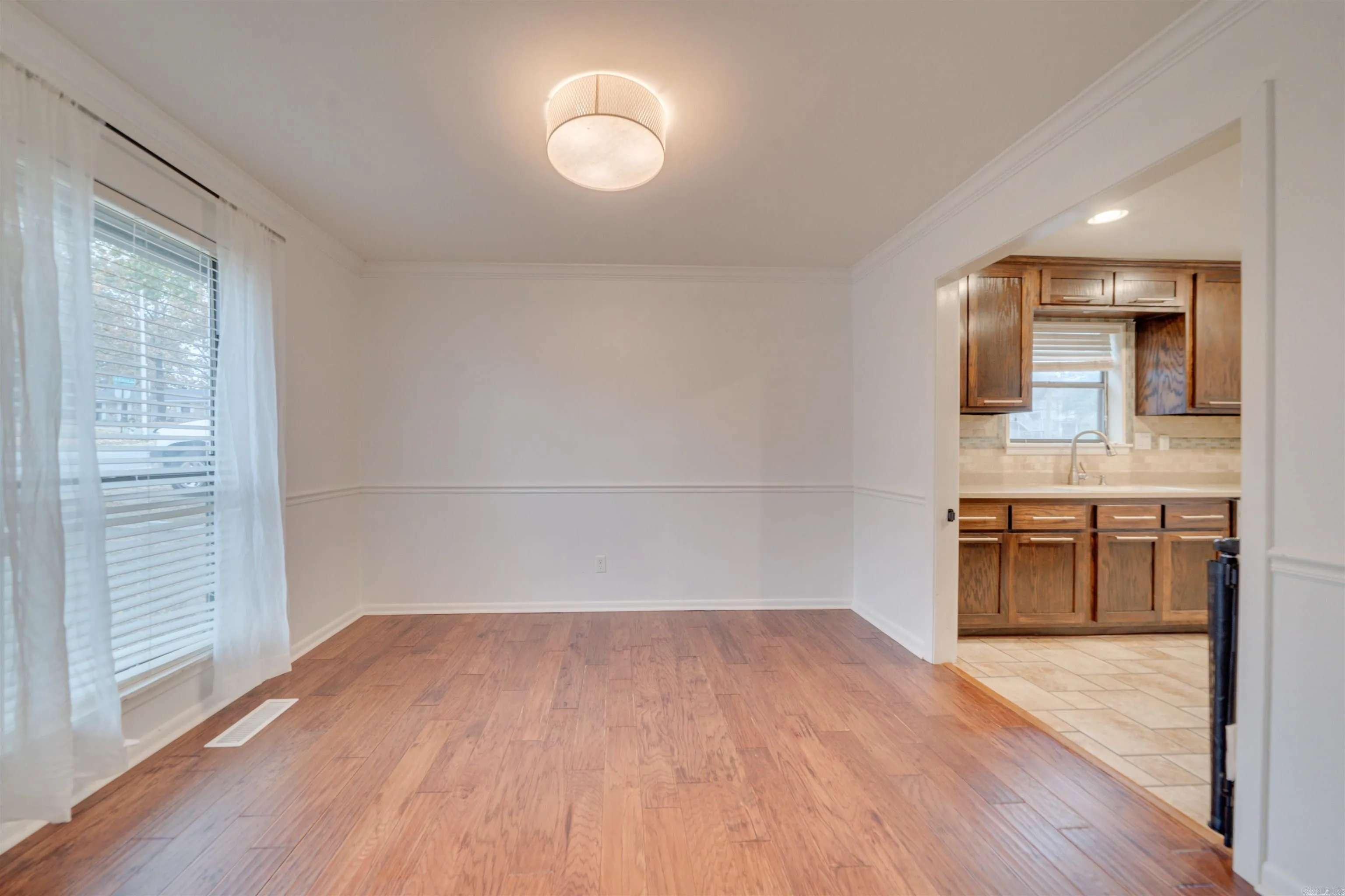 Property at 705  Kierre - Image 8