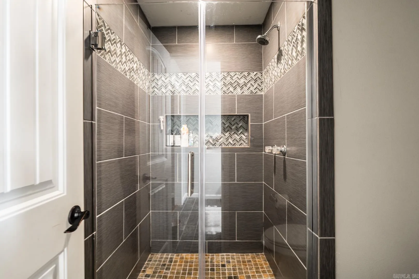 Property at 14  Summerland - Image 18