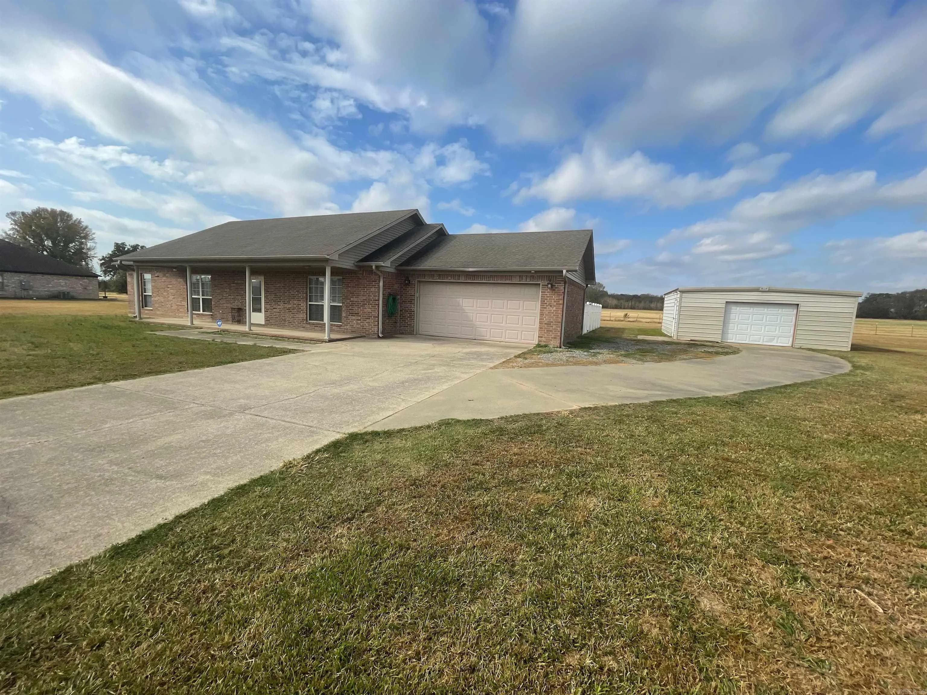 Property at 1208 S Fir - Image 1