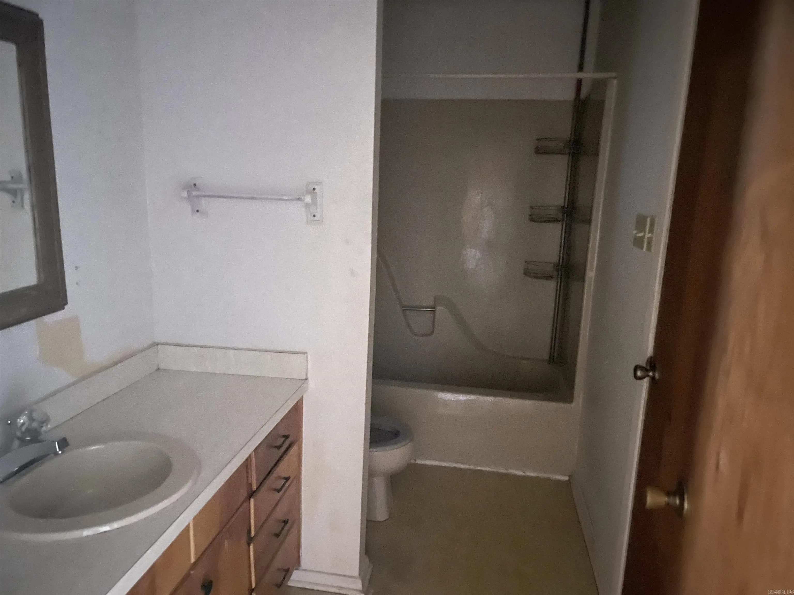 Property at 304  Wesley - Image 8