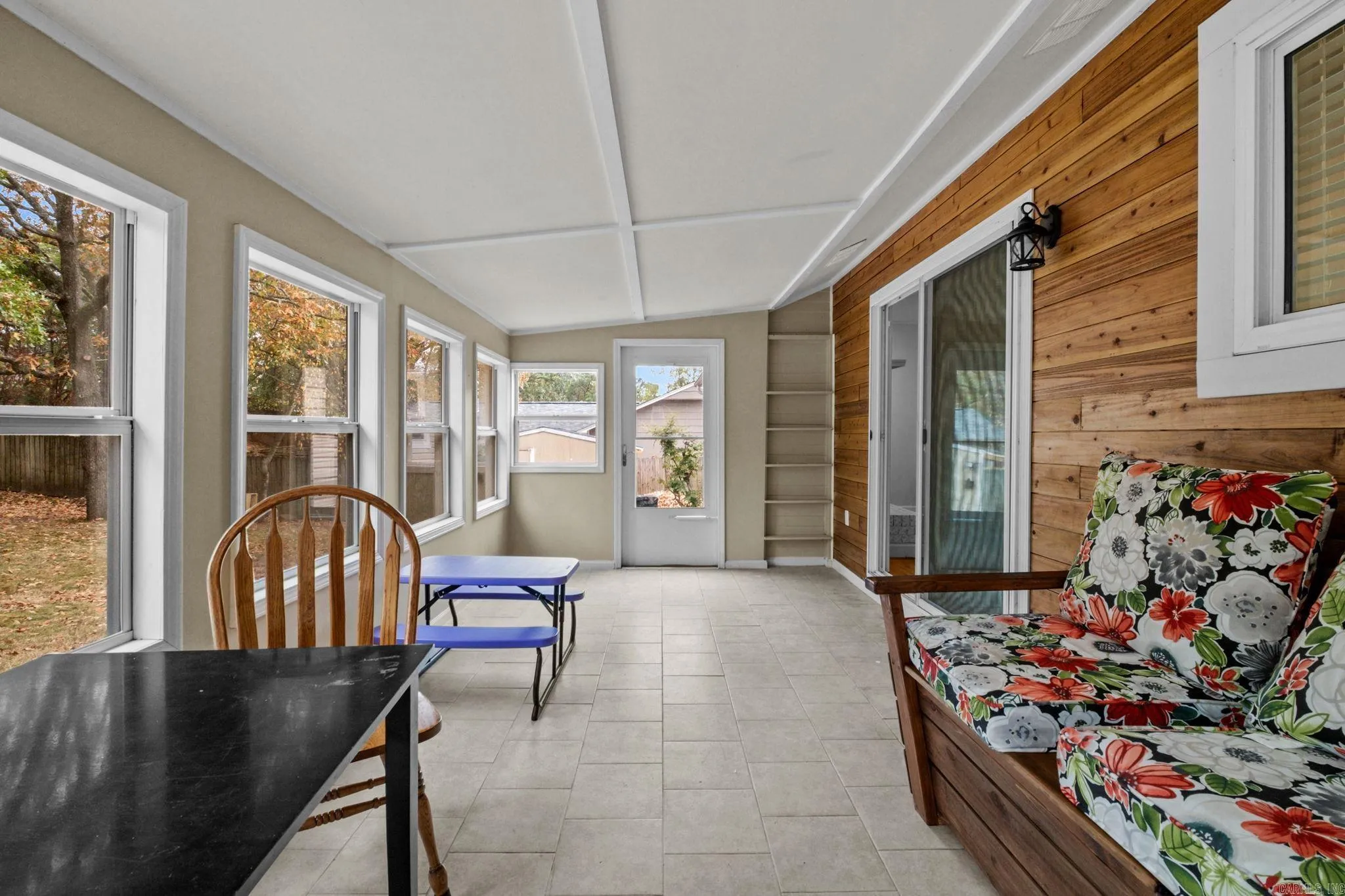 Property at 7  Ophelia - Image 23