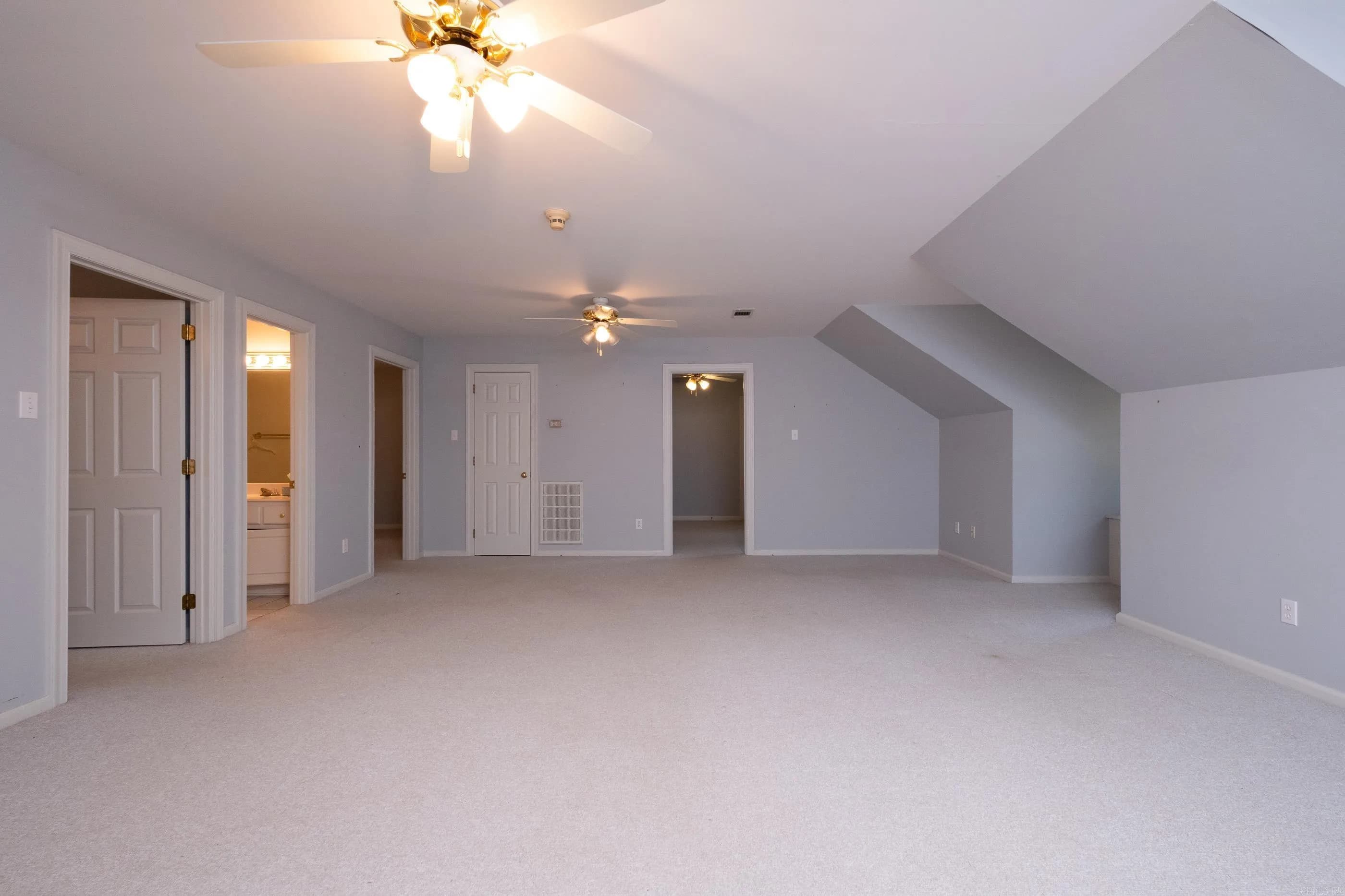 Property at 14  Aberdeen drive - Image 40