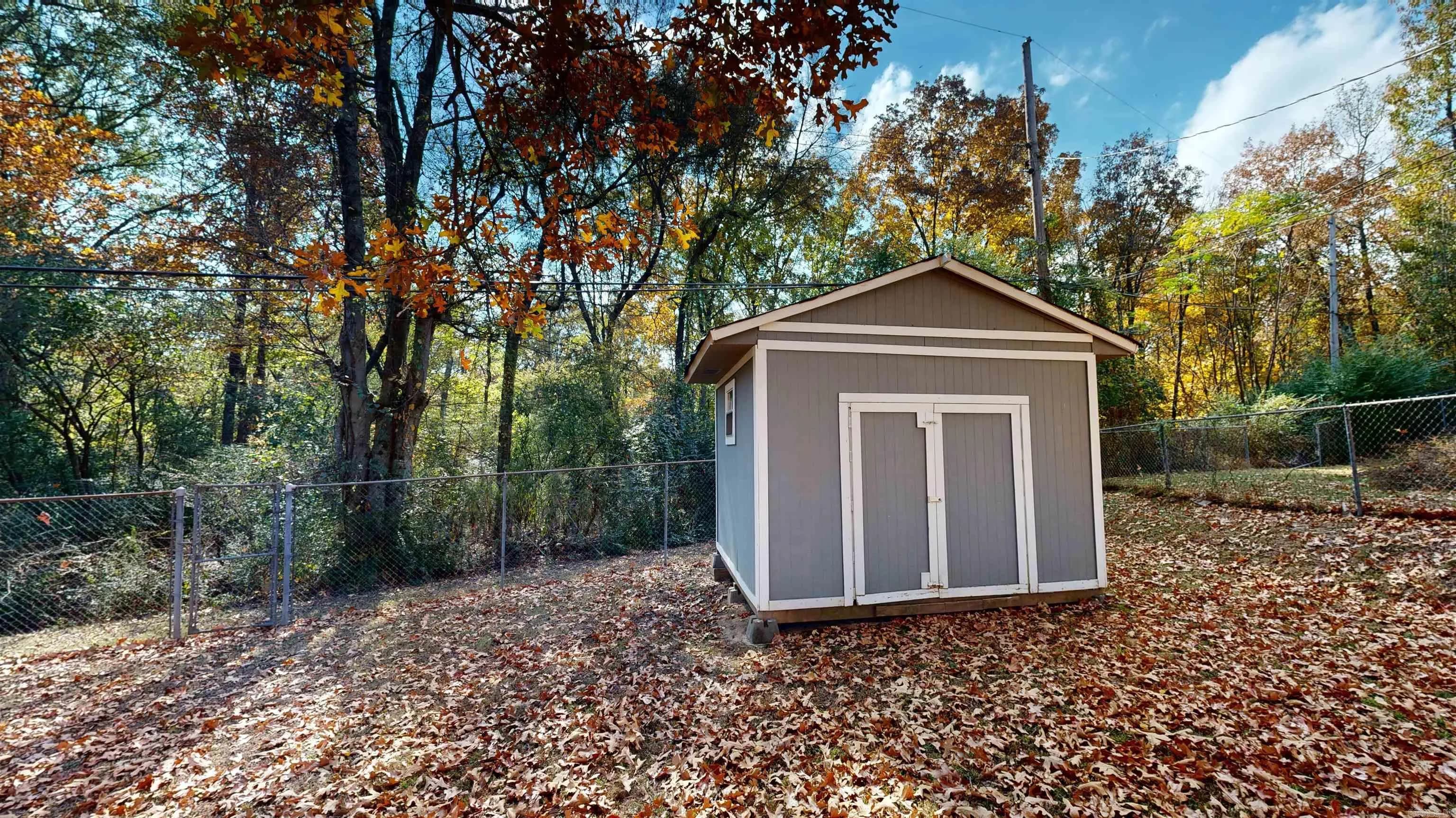 Property at 2509 S Berkley - Image 27