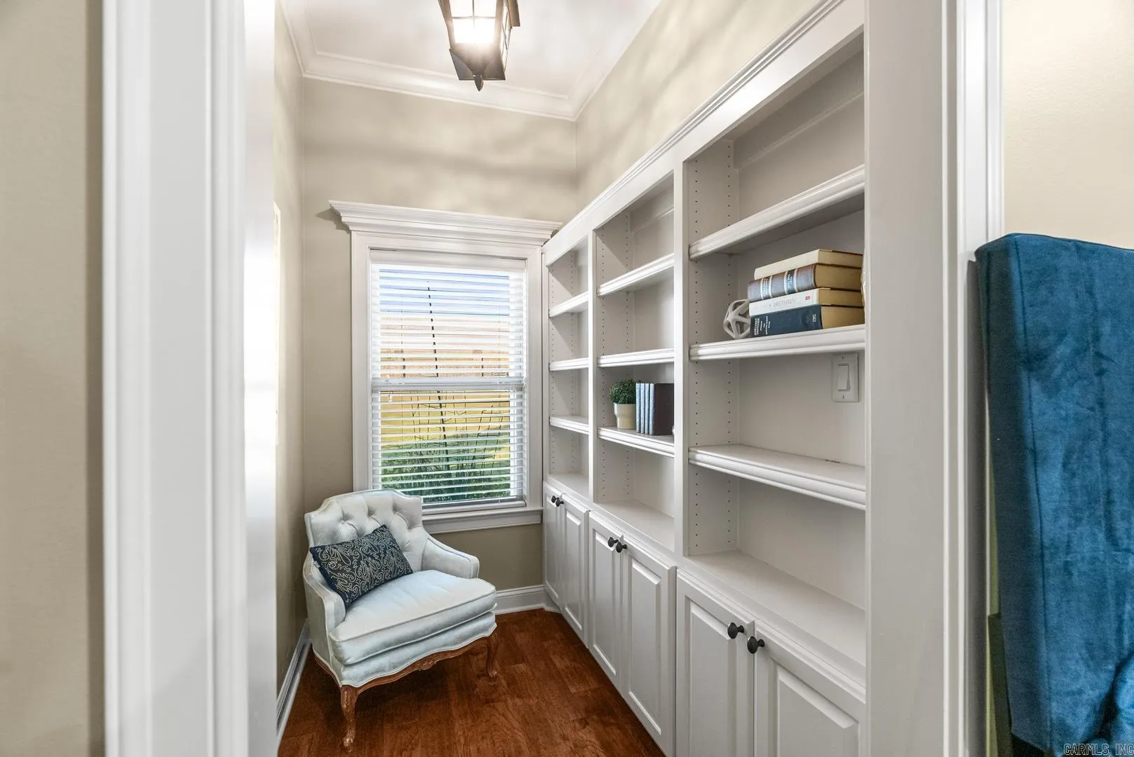 Property at 755  Huntington - Image 17