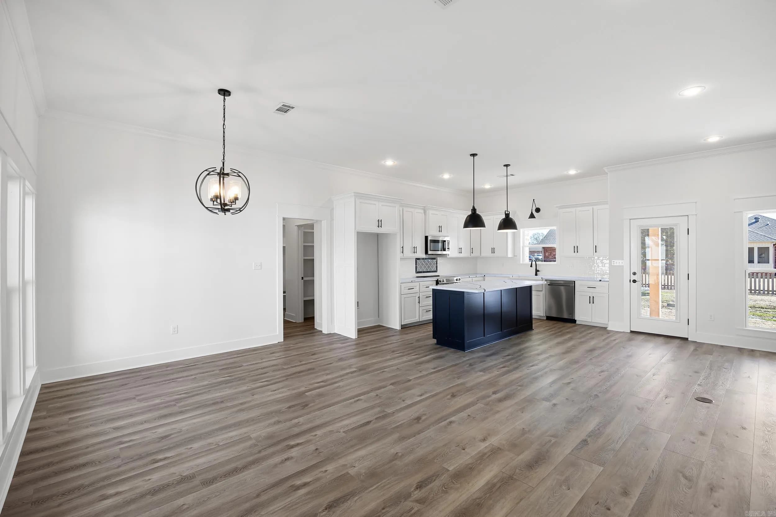 Property at 23  Sunset - Image 2