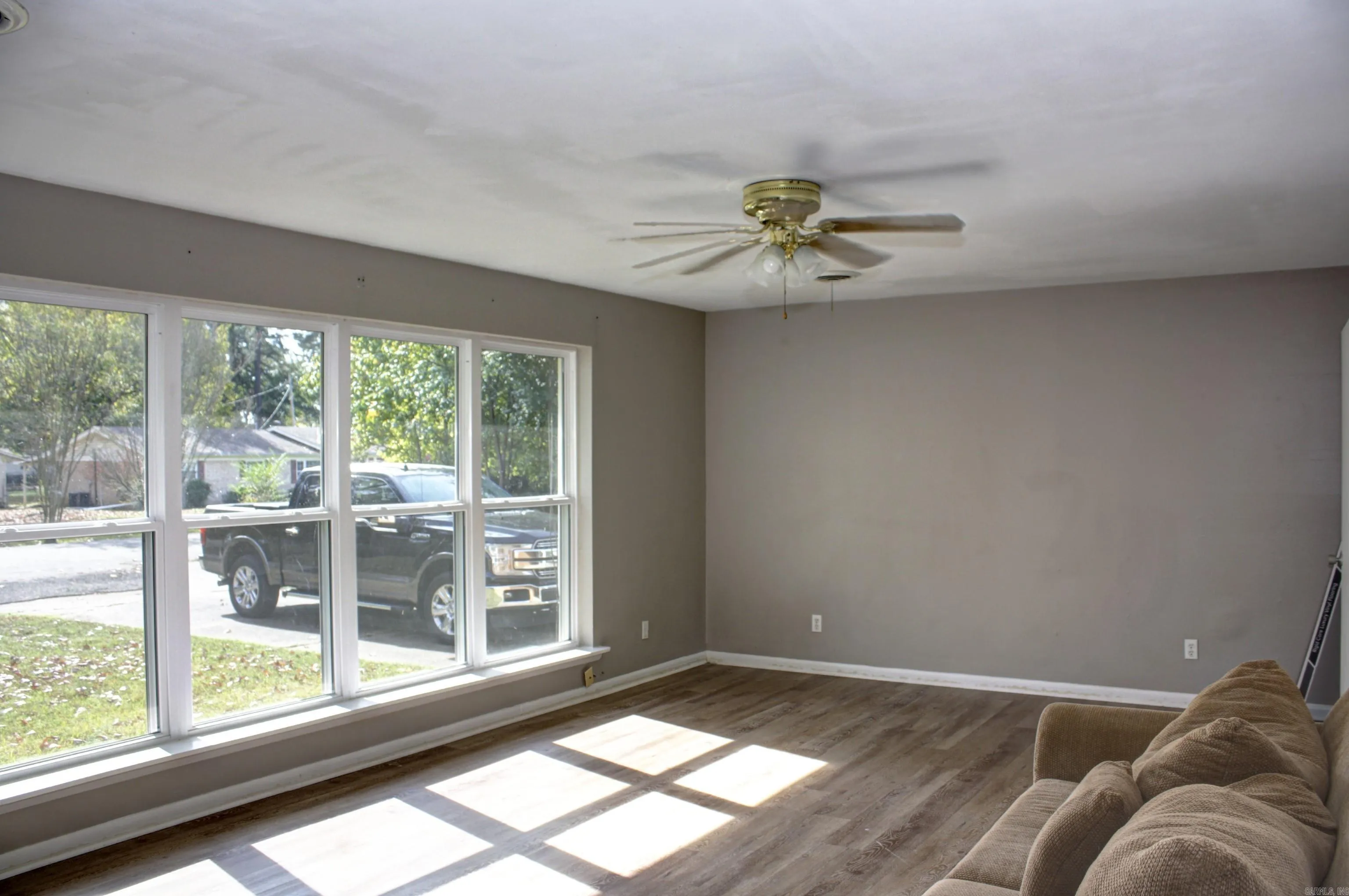 Property at 614  King - Image 2