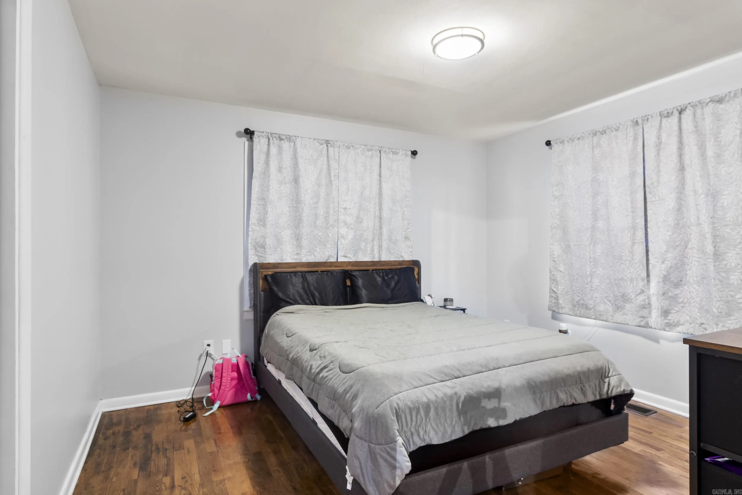 Property at 714 W Sevier - Image 11