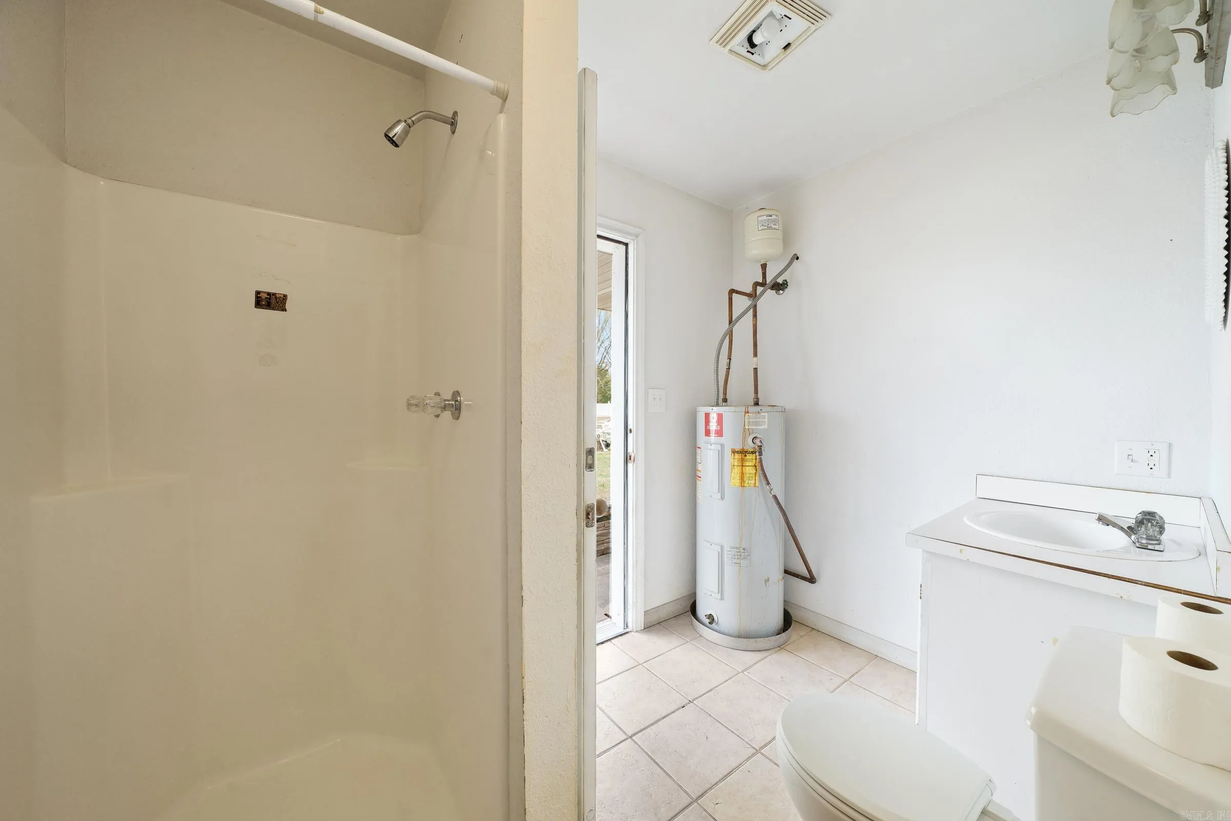 Property at 100  Long meadow - Image 35