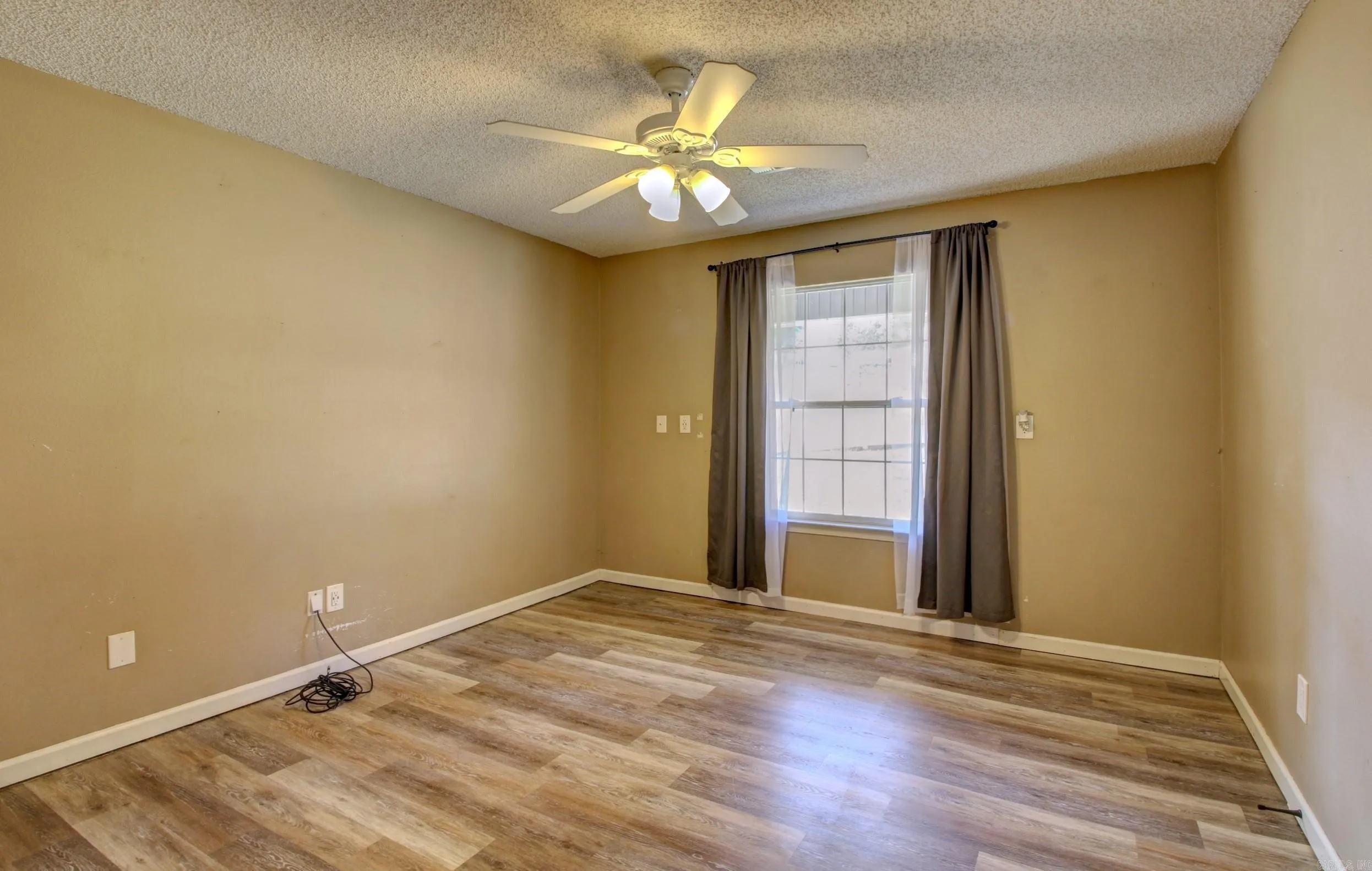 Property at 17695  Mt ida road - Image 22