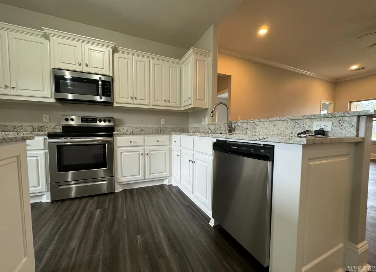 Property at 11911  Springtree - Image 8