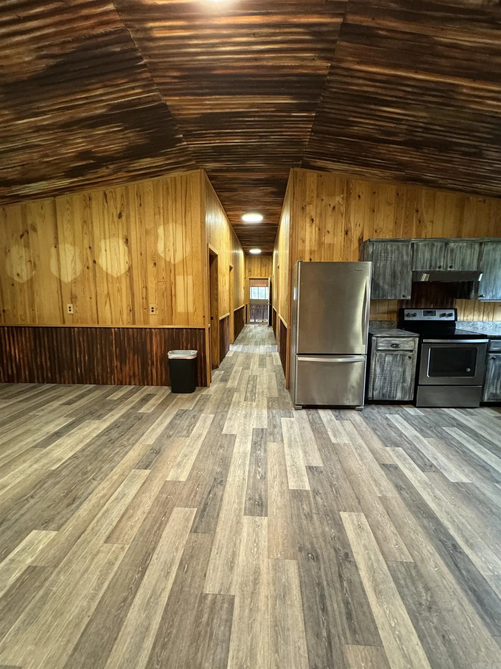 Property at 1201 N Cherry - Image 8