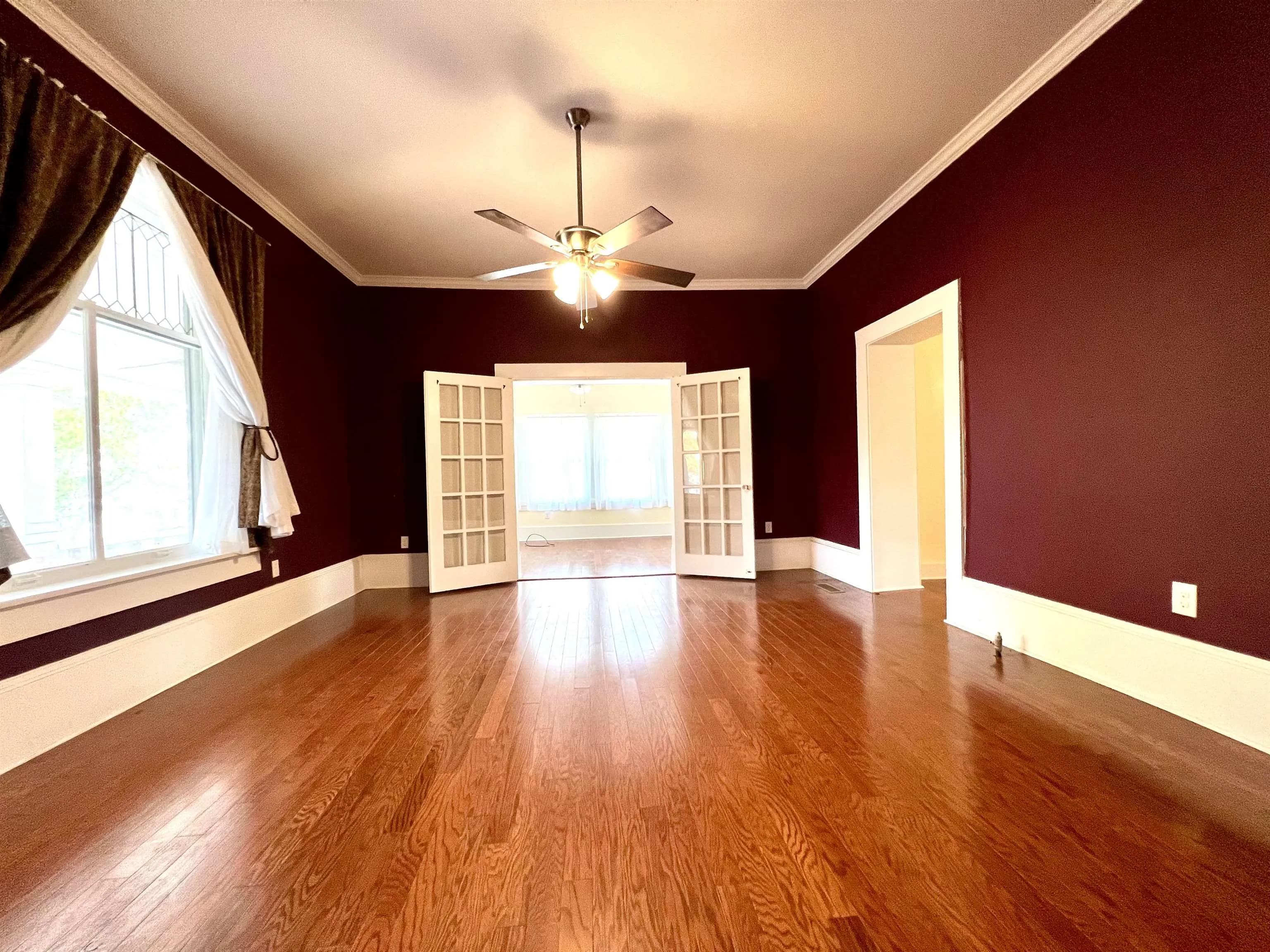 Property at 500 W Court - Image 11