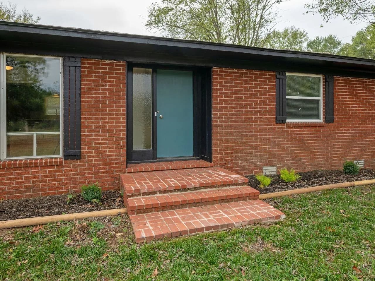 Property at 24121 S Hwy 365 - Image 2