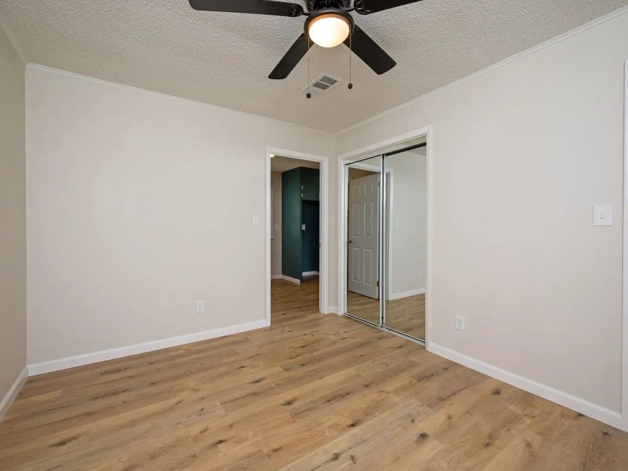 Property at 24121 S Hwy 365 - Image 13