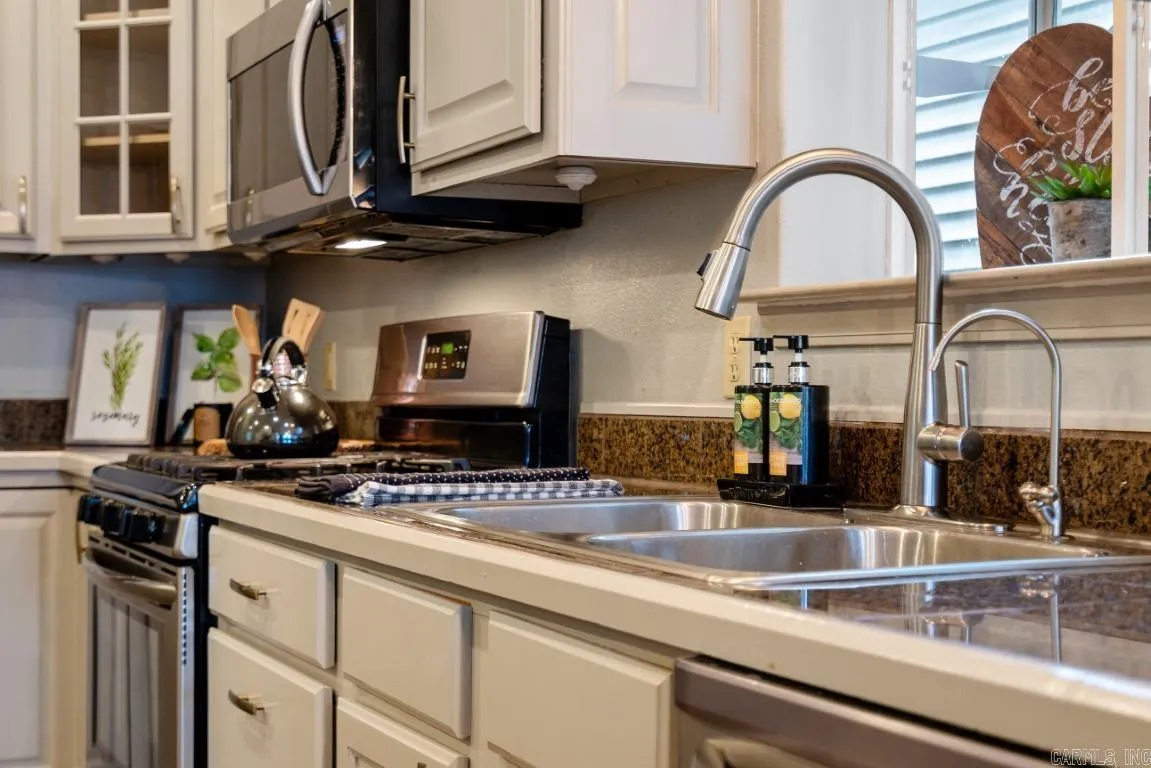 Property at 110  Eagle view court - Image 22