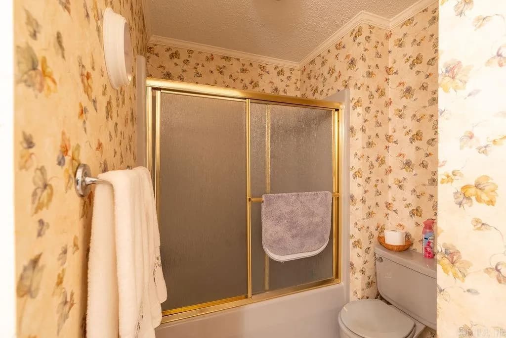 Property at 10  Hillcreek - Image 38