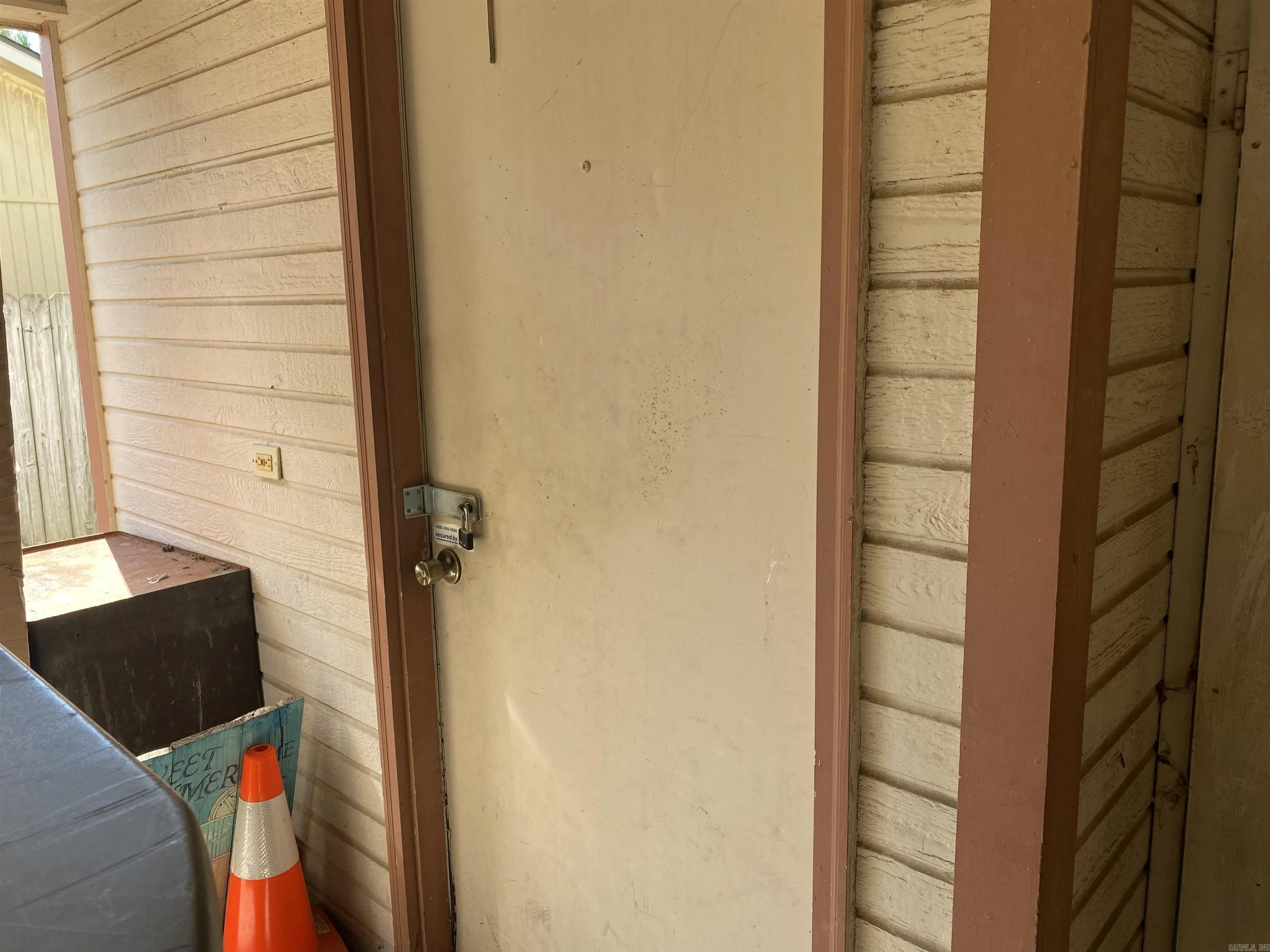 Property at 25  Mcarthur - Image 12