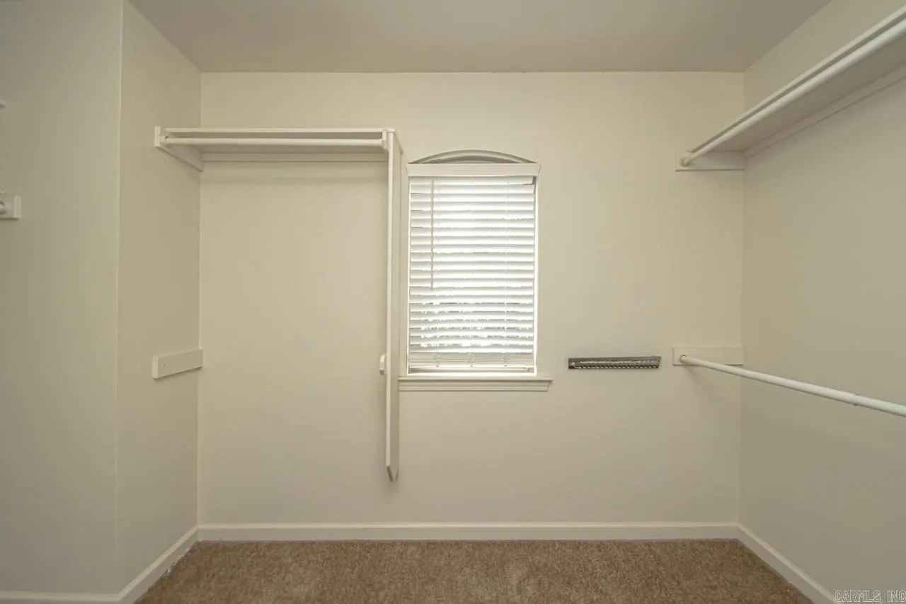 Property at 29  Wedgewood creek - Image 17