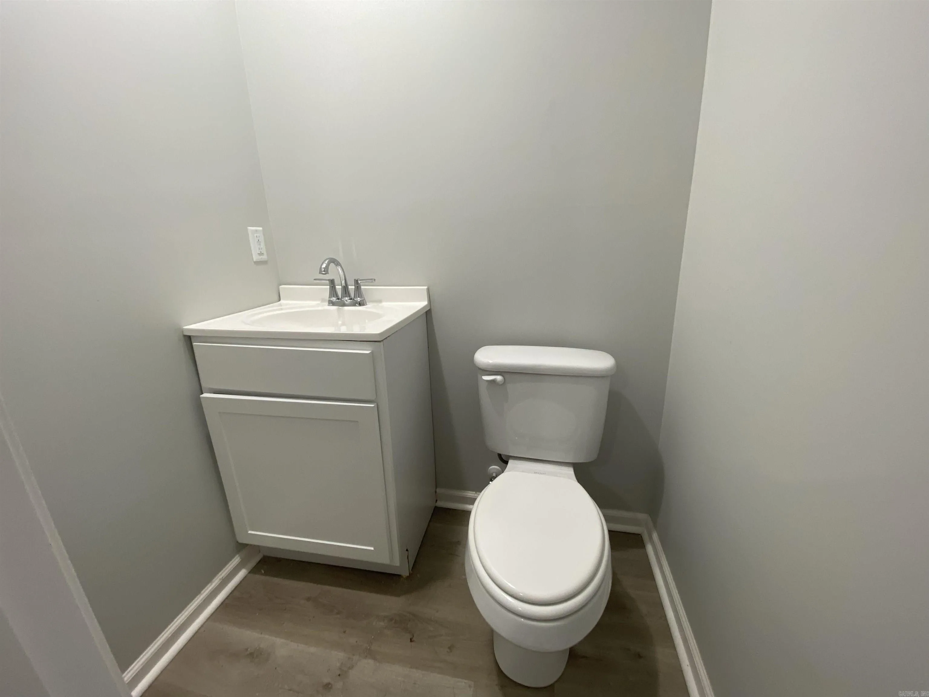 Property at 346  Cash - Image 10